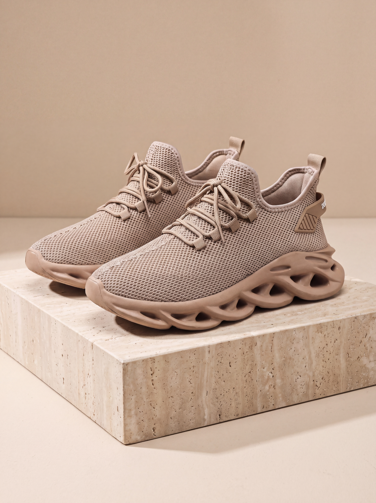 Mesh running trainers standard fit men