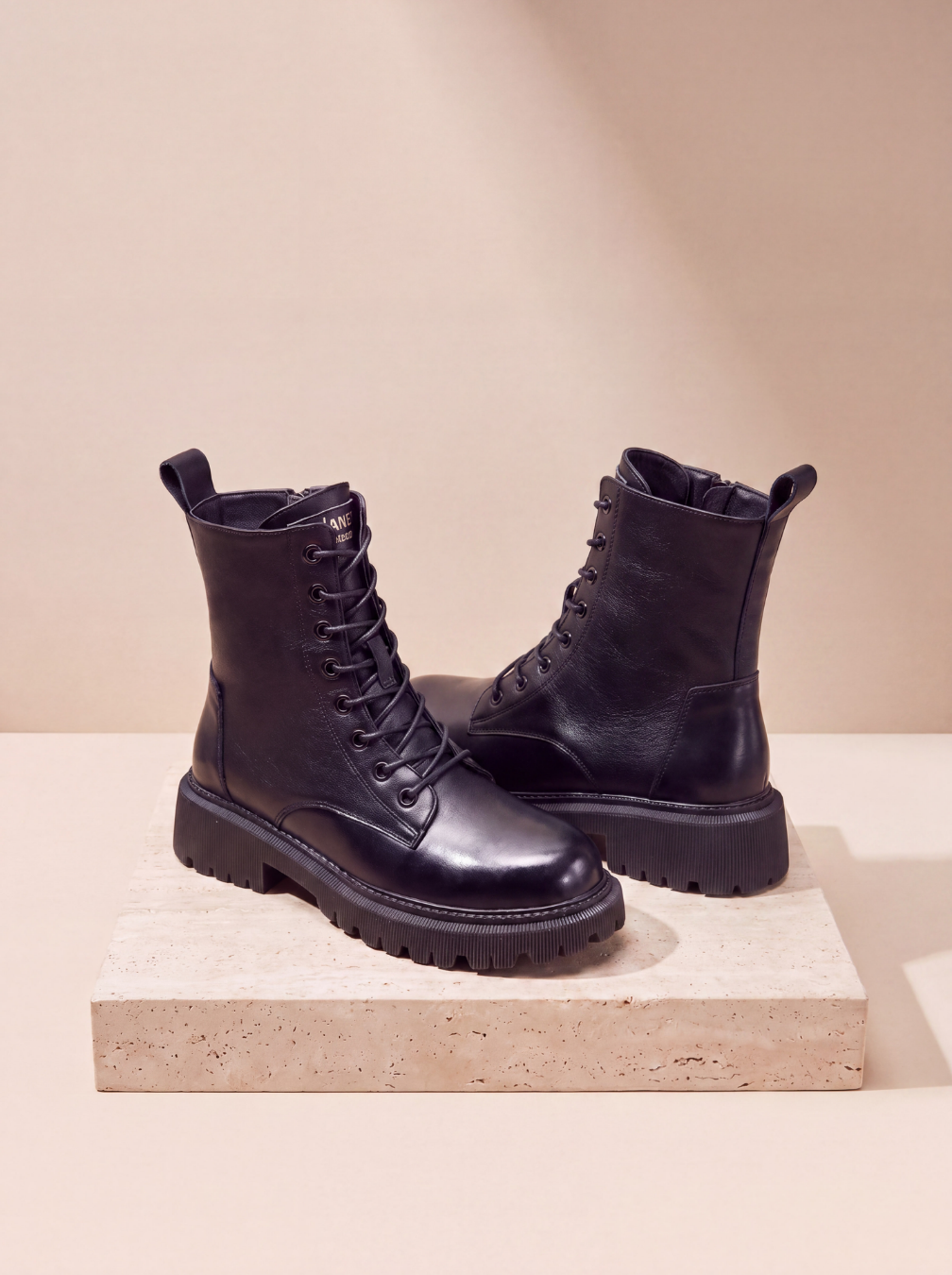 Lace-up ankle boots with side zip