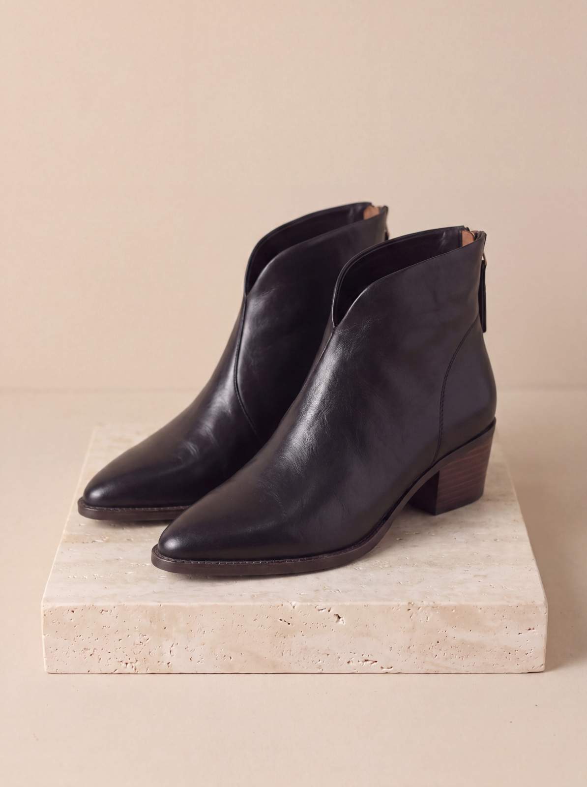 Women's leather block heel ankle boots