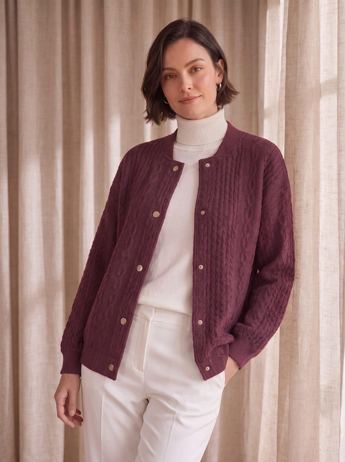 Women's cropped fit knit cardigan