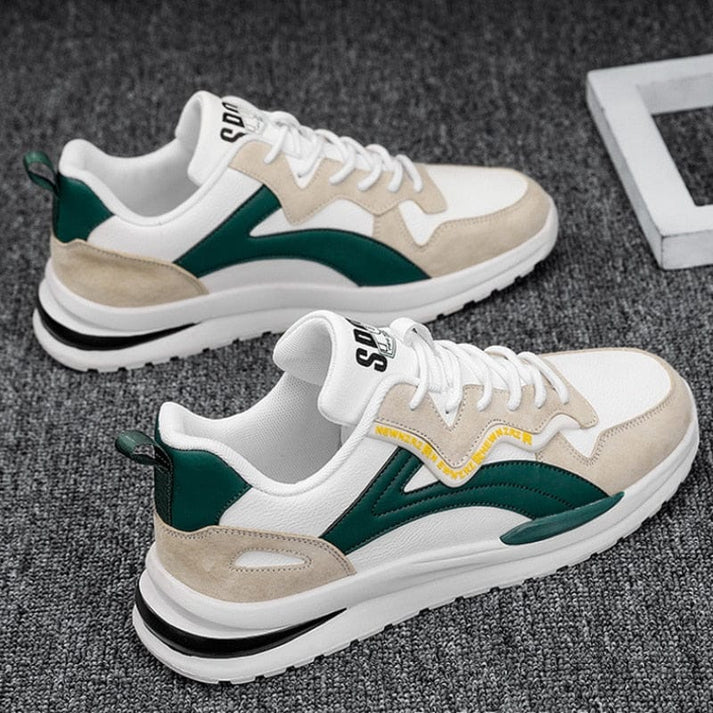 Women's sneaker from behind with visible lace system and collar padding