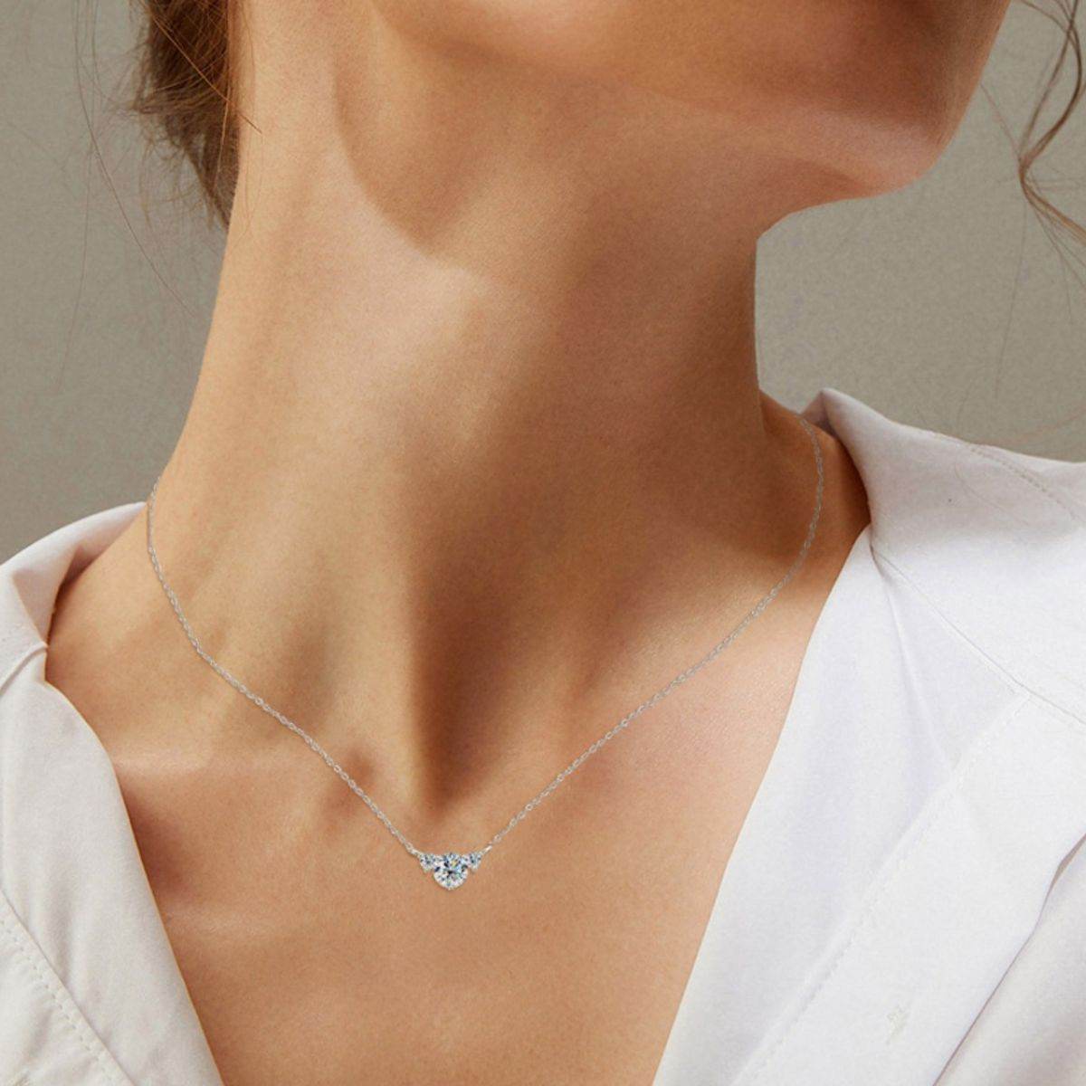 Collier Elégant Pour Femme
