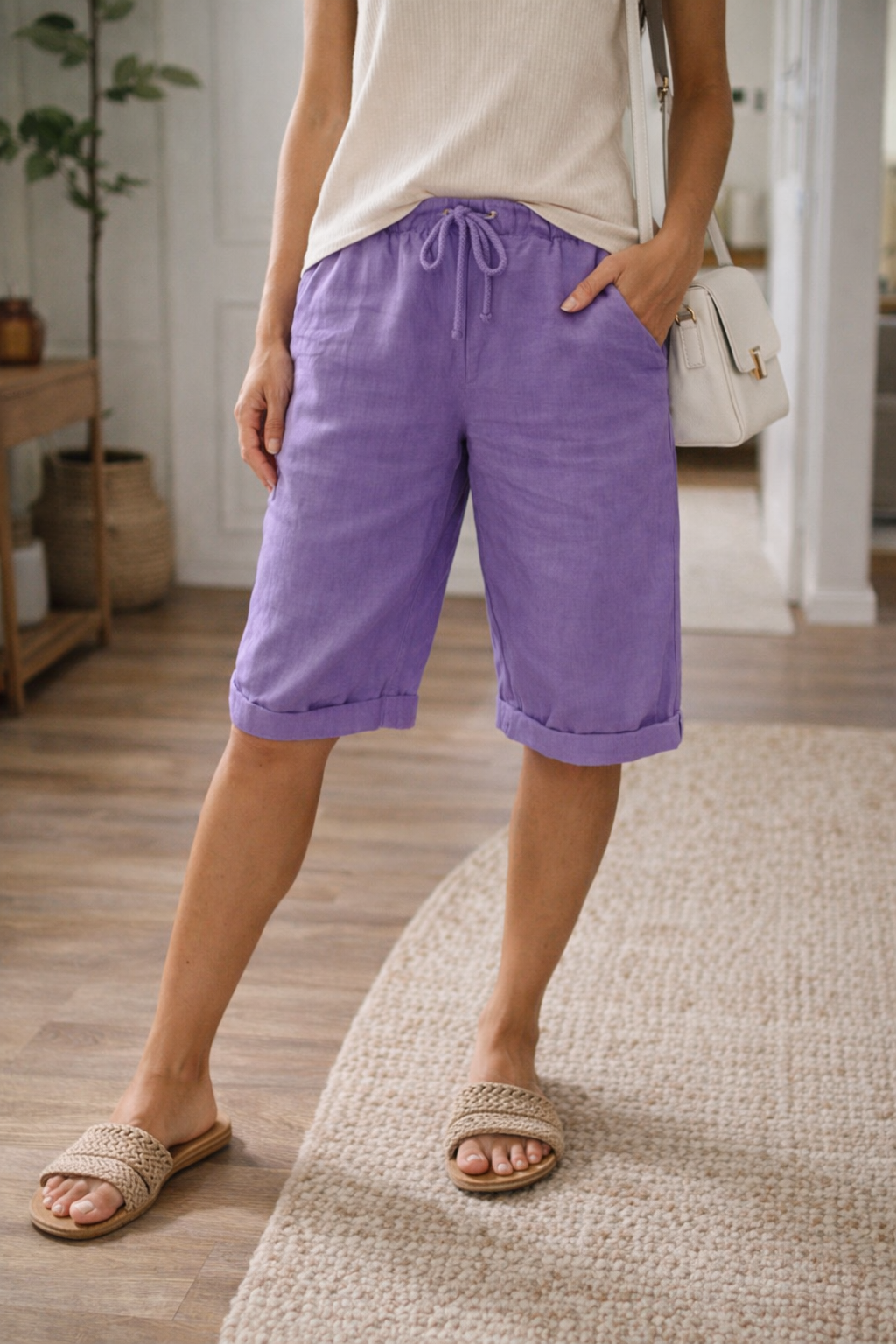 Cotton shorts suitable for holidays and travel