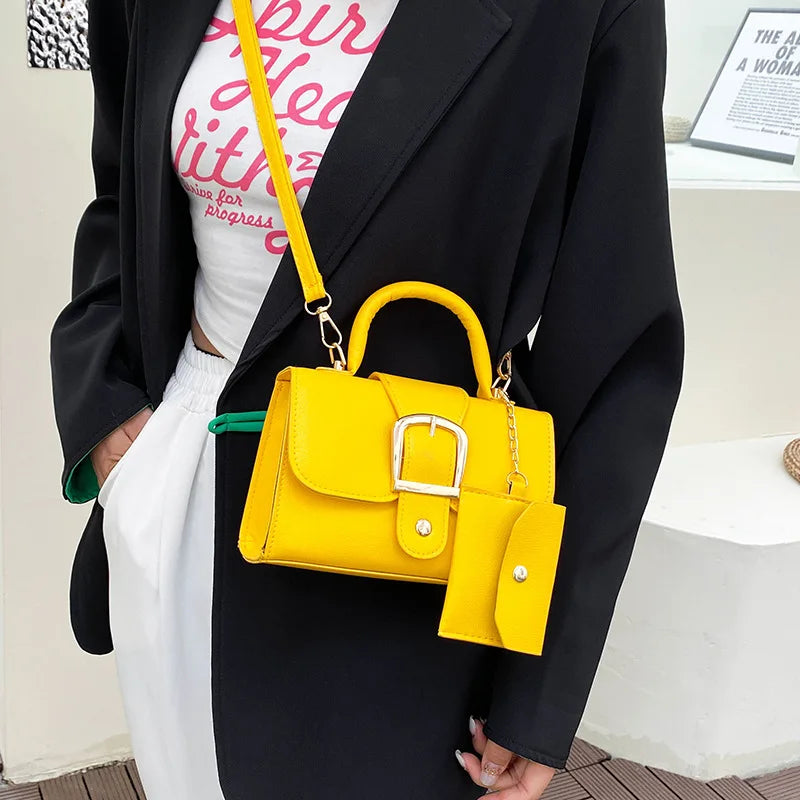 Mini sac à main structuré à boucle avec pochette Femme