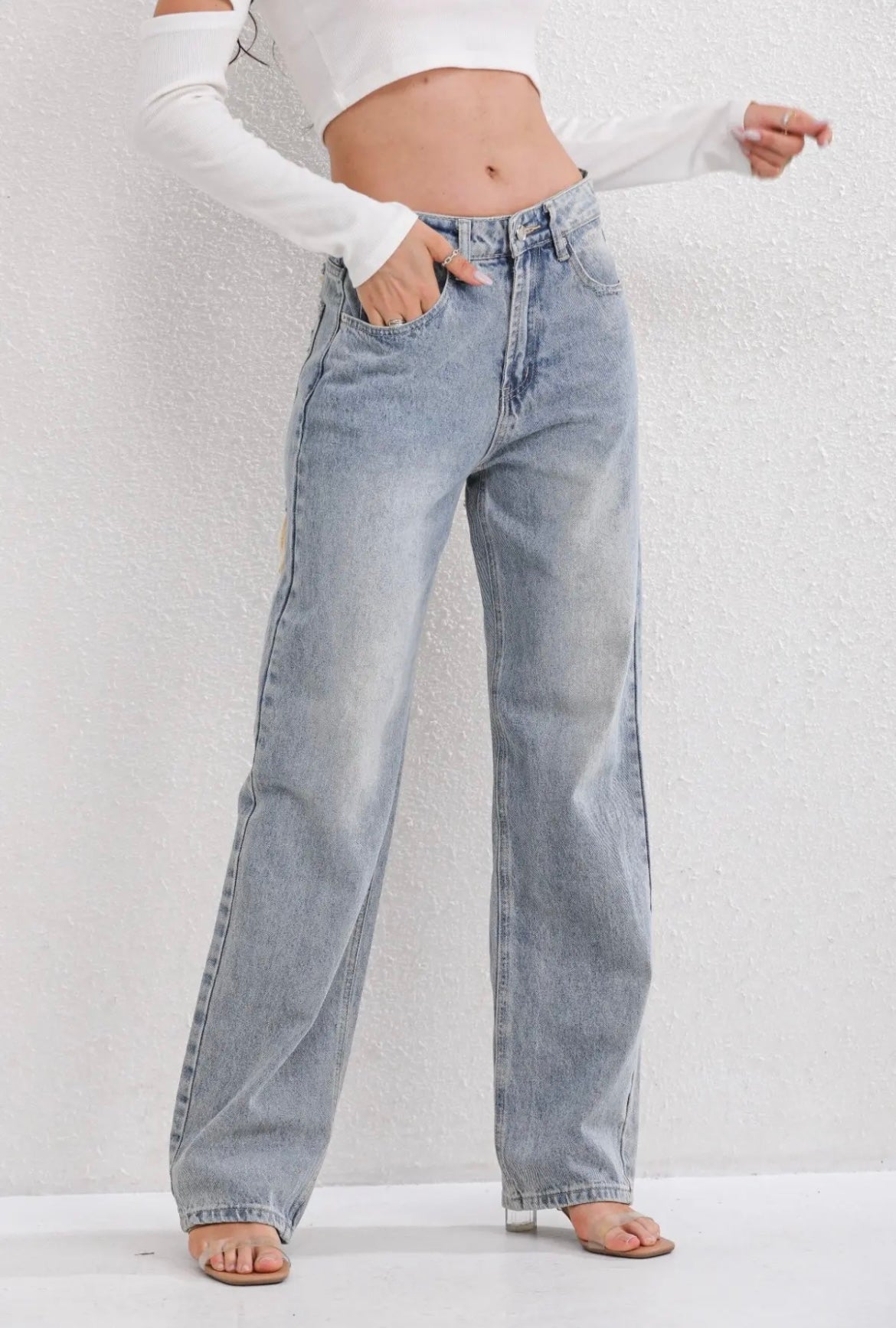Women's full-length blue jeans casual everyday wear – styled look