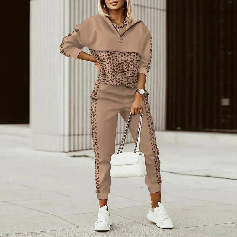Ensemble Sweat à Capuche Zippé et Jogging Coupe Slim Femme