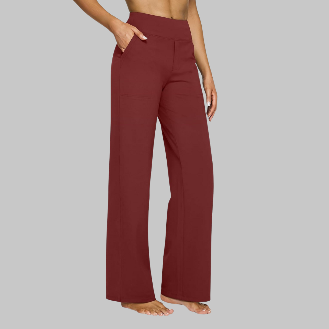 Comfortable yoga trousers featuring an elastic waistband and regular fit