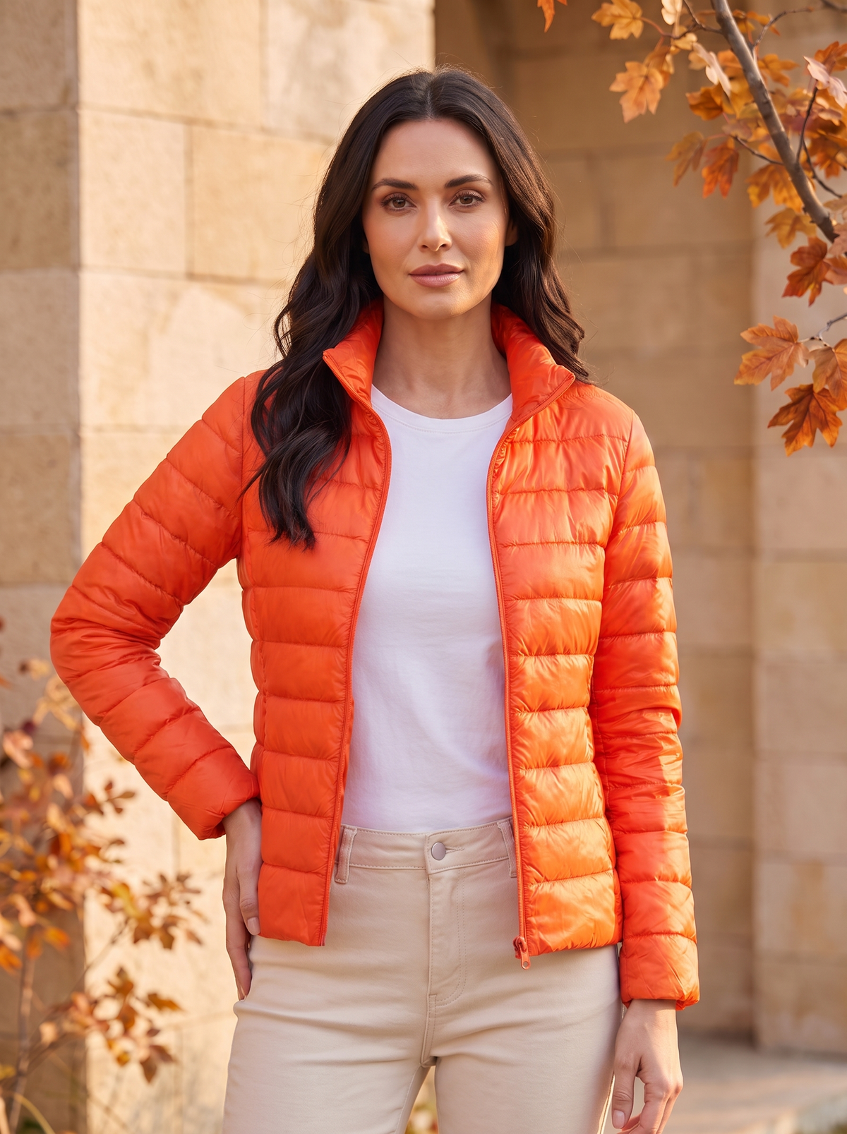 Women's quilted jacket with zip closure