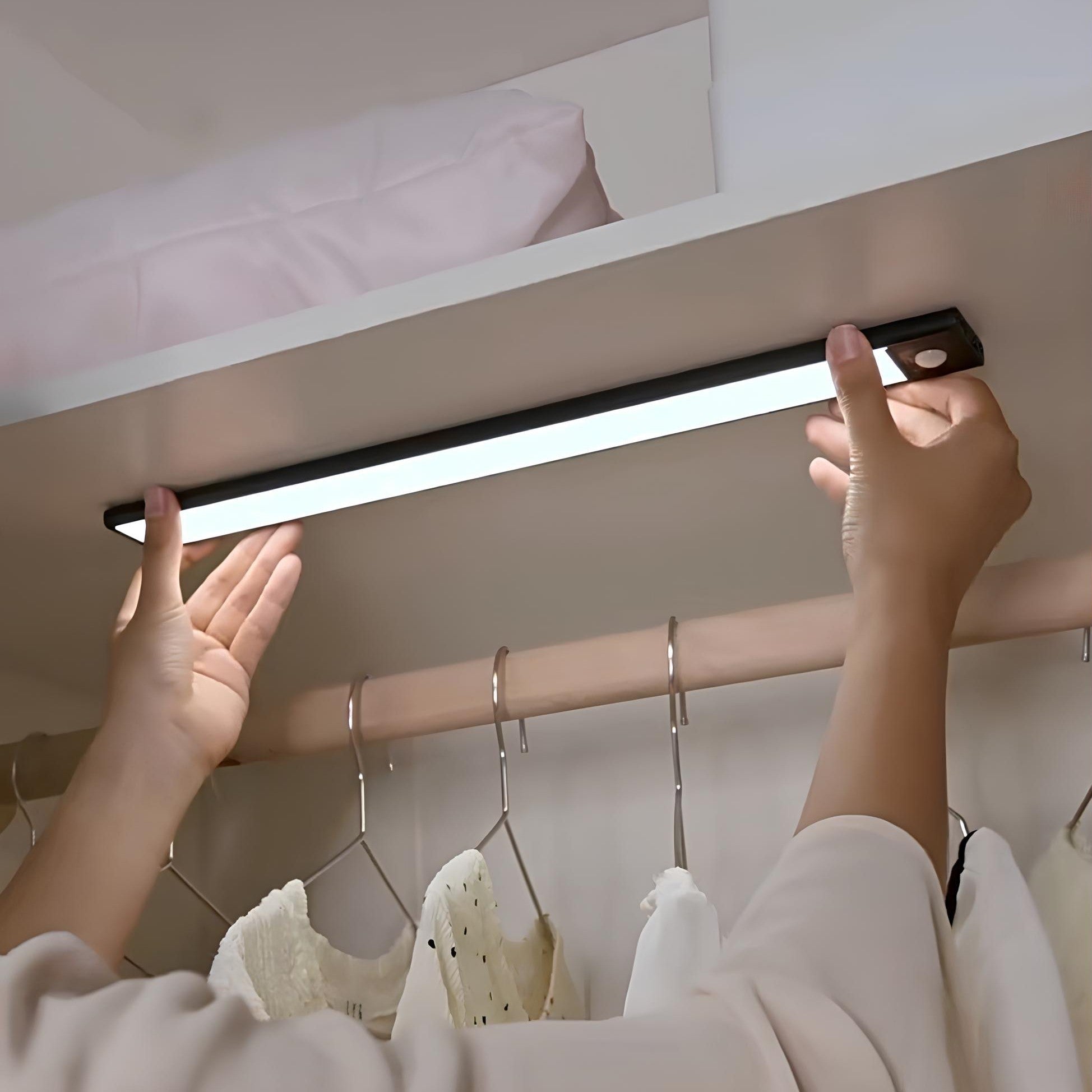 Barre Lumineuse LED Sous Étagère