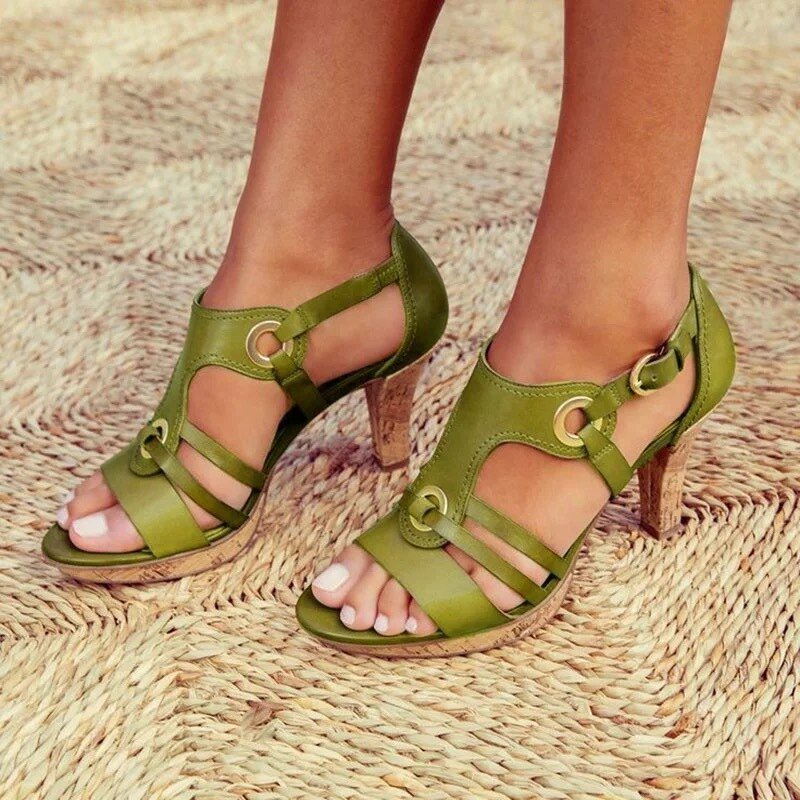 Women's sidereal gray platform sandals with cross straps and open toe