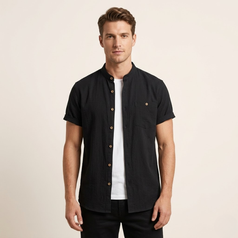 Men's casual shirt for everyday wardrobes and travel