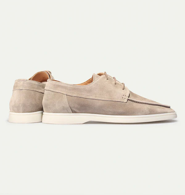 Suede lace-up shoes with minimalist design for smart-casual wear