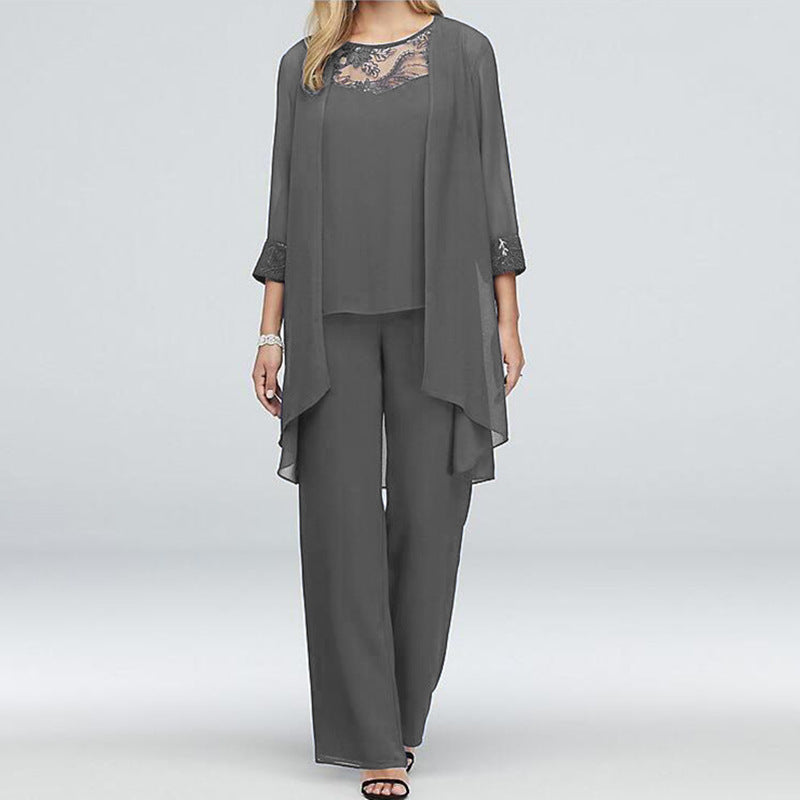Casual woven trouser set featuring relaxed tailoring