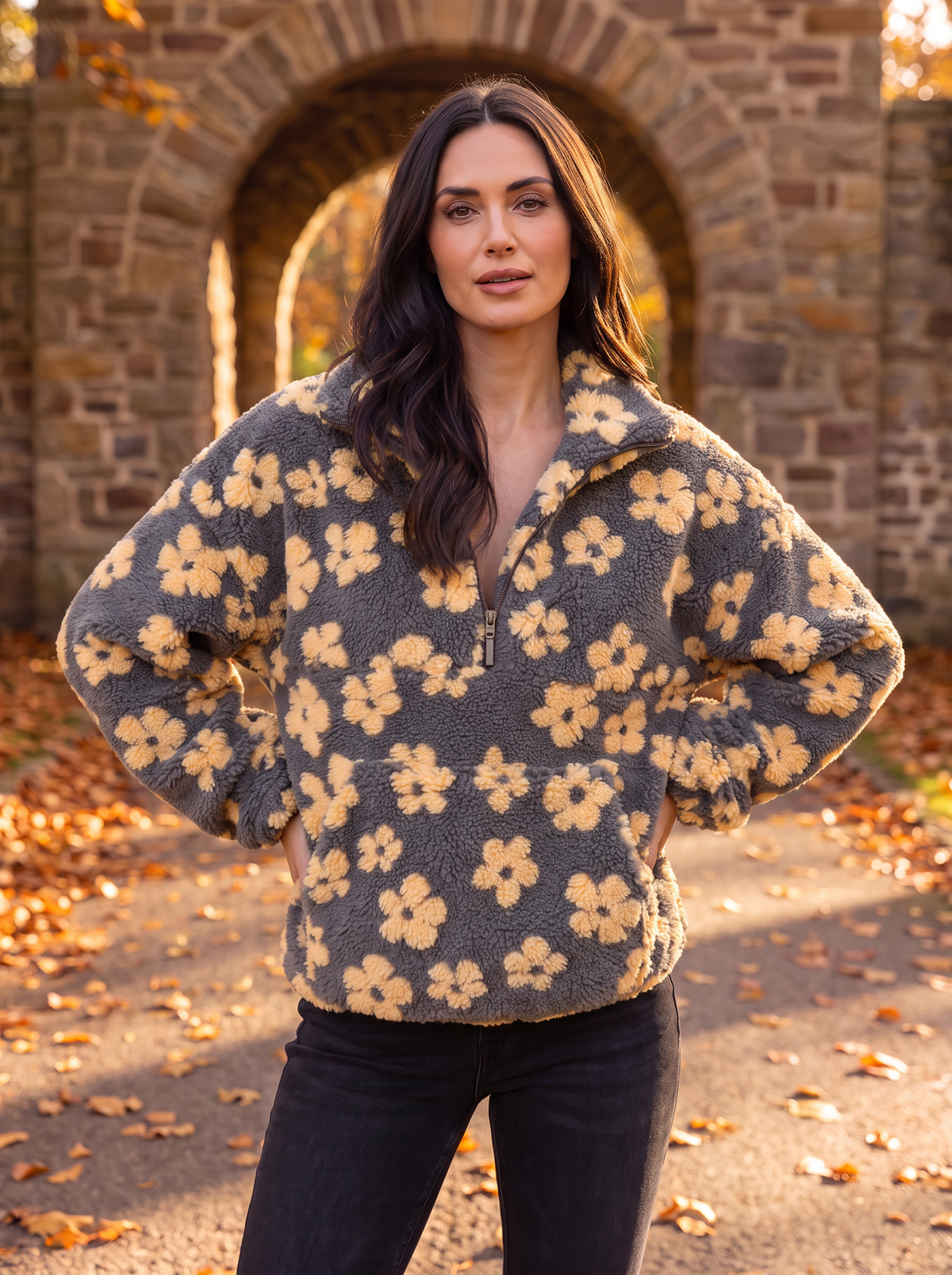 Women's oversized floral pullover