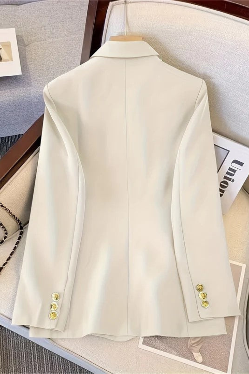 double breasted jacket with tailored fit and lapel collar