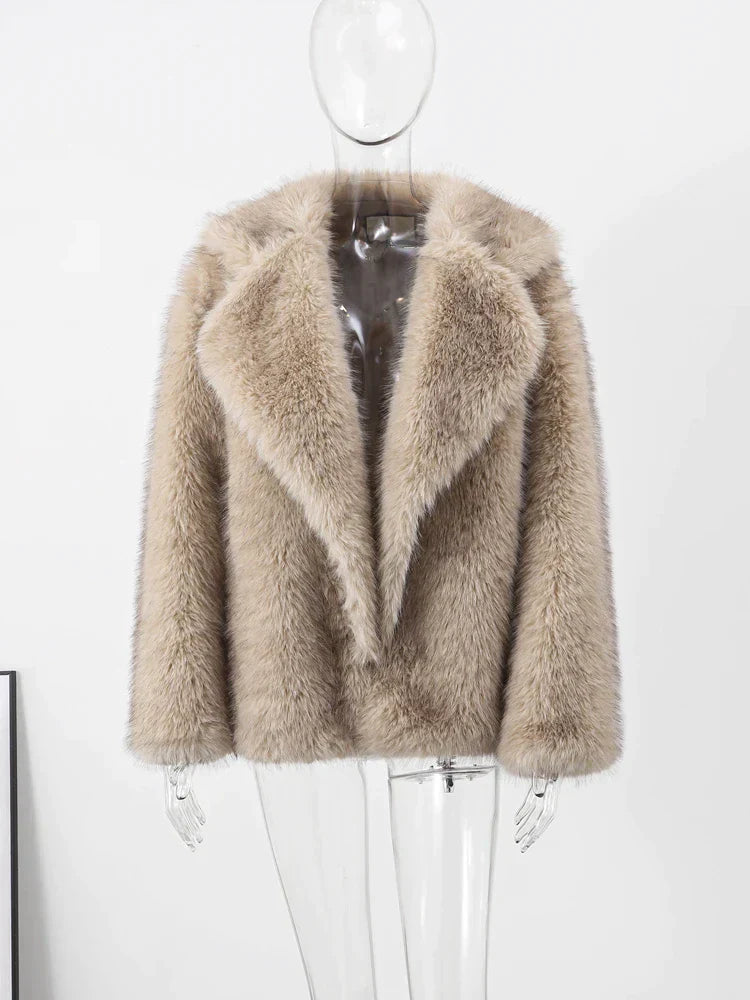 Structured wool coat with classic tailoring for women