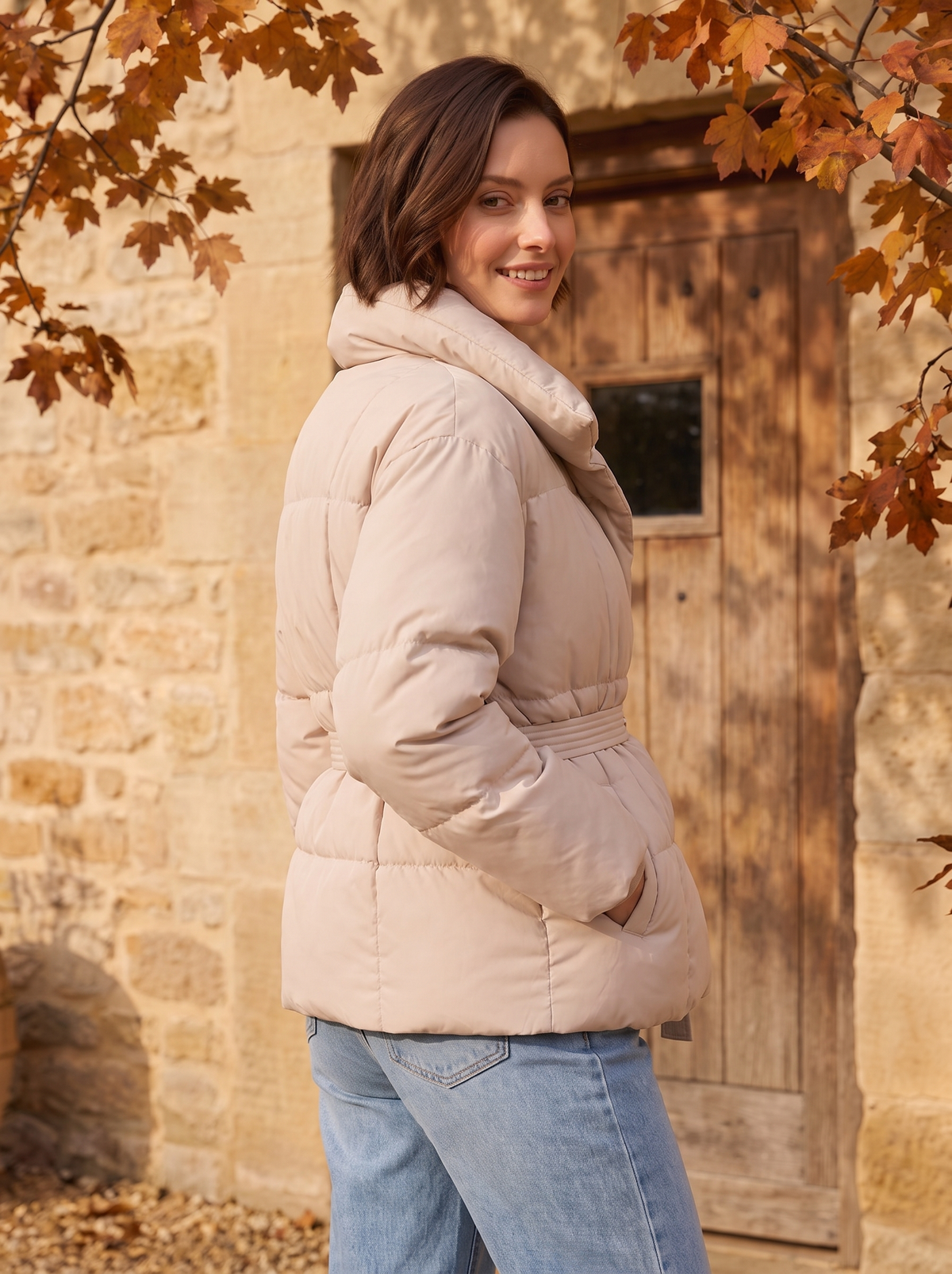 Women's quilted belted jacket for fall