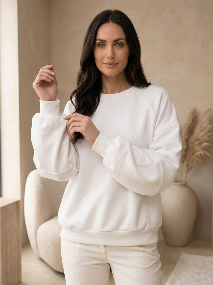 Cotton blend sweatshirt with a relaxed fit