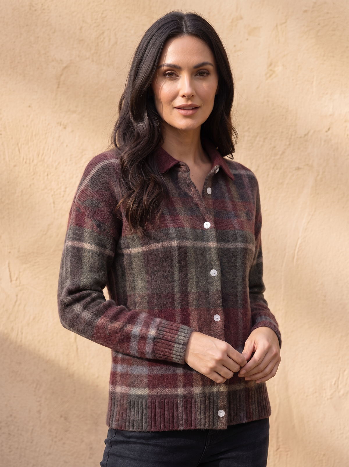 Classic fit knitted cardigan women