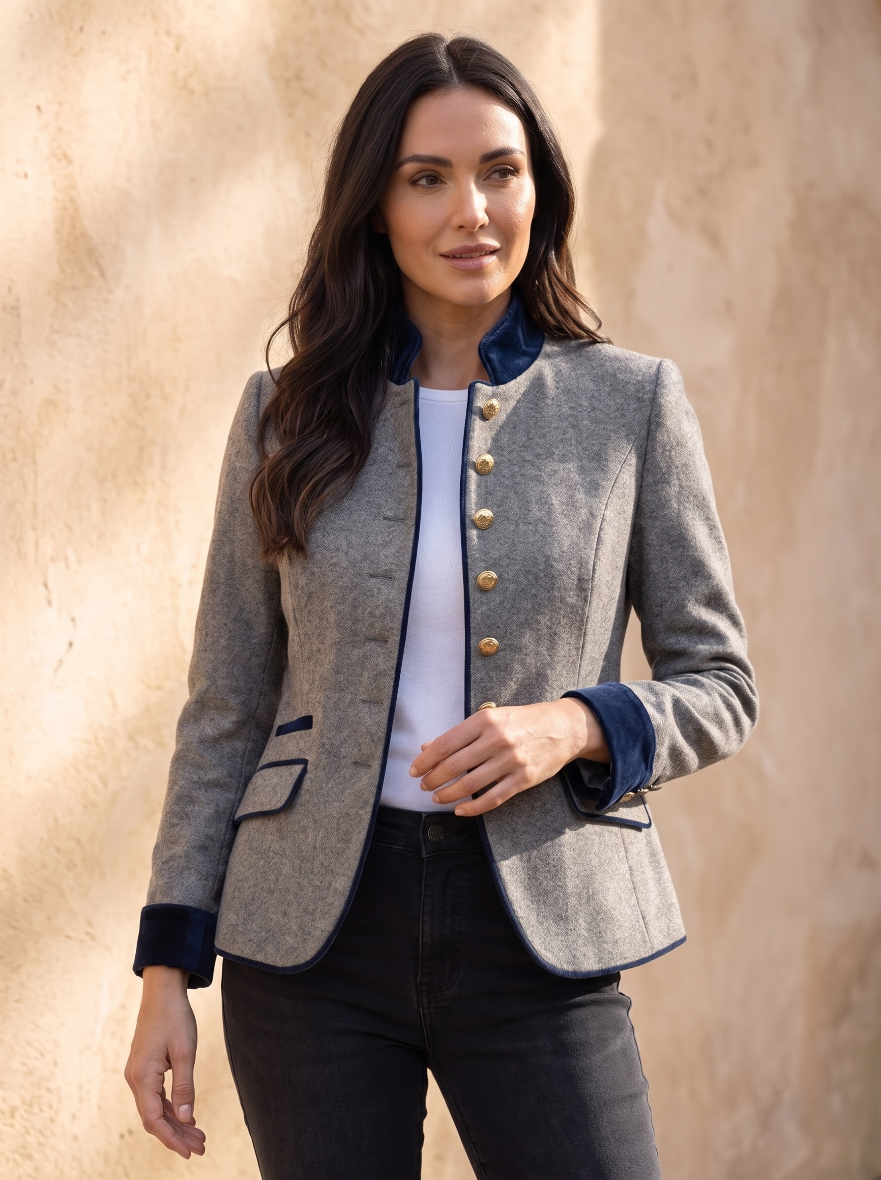 Wool tailored coat for women