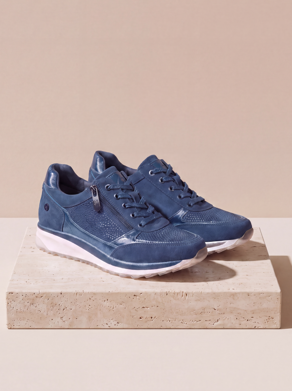 Lace-up sneakers zip detail casual women