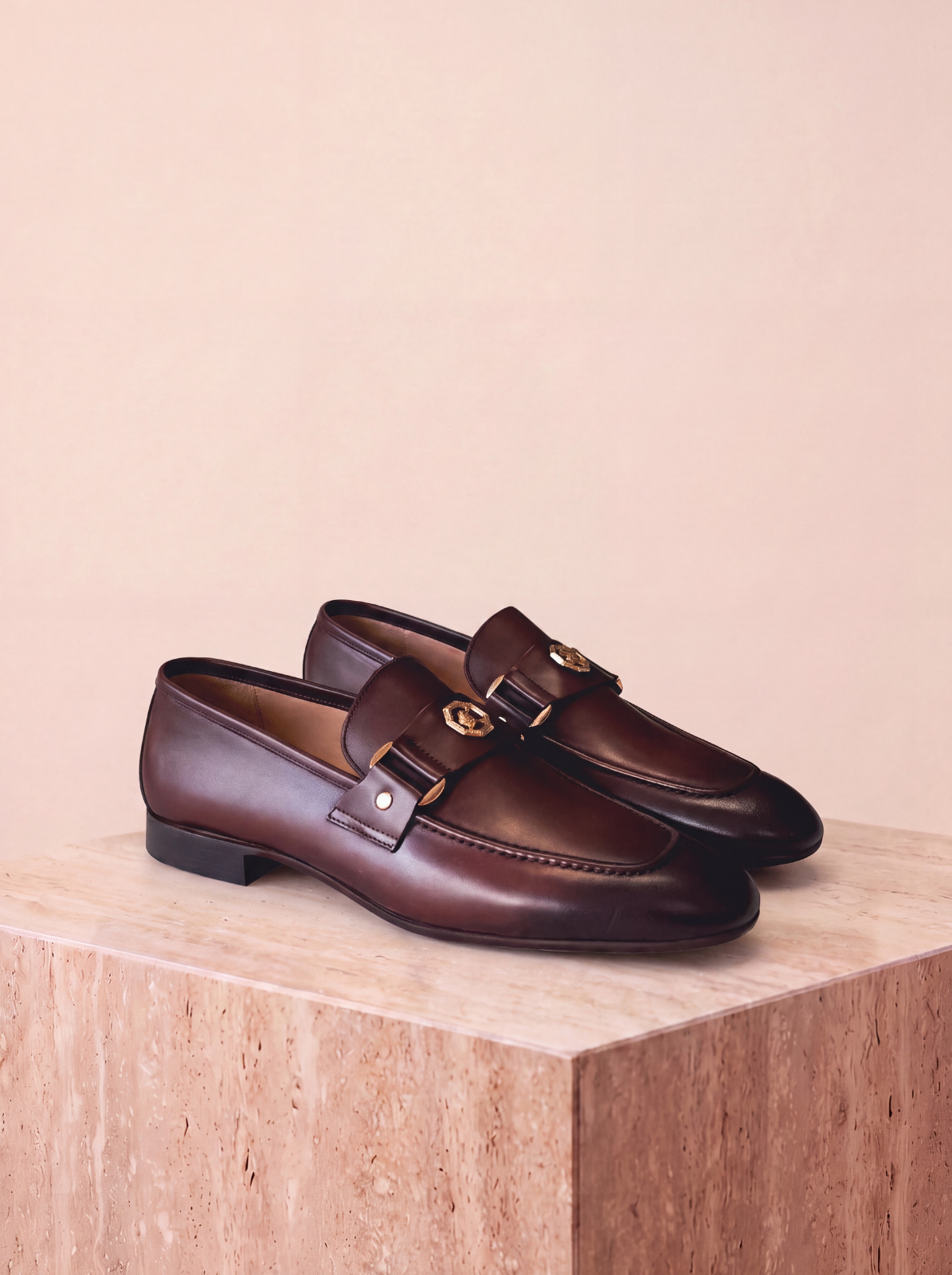 Casual slip-on shoes men