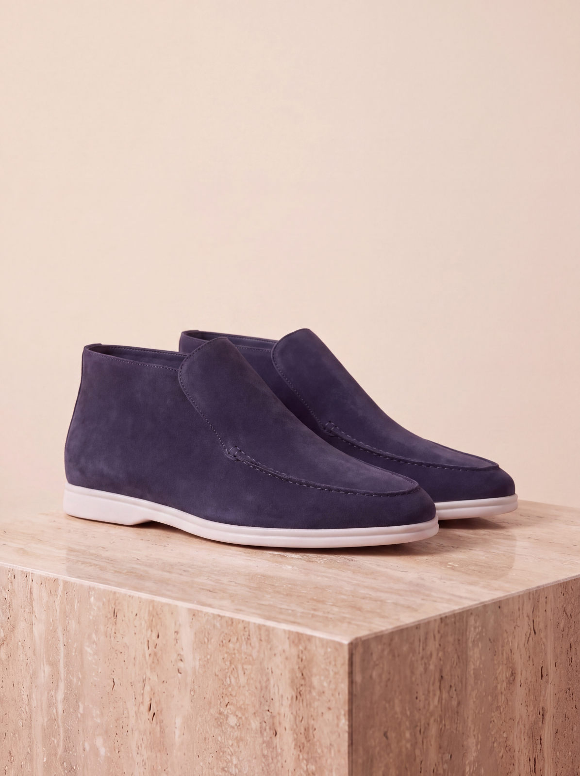Men's casual fit suede trainers