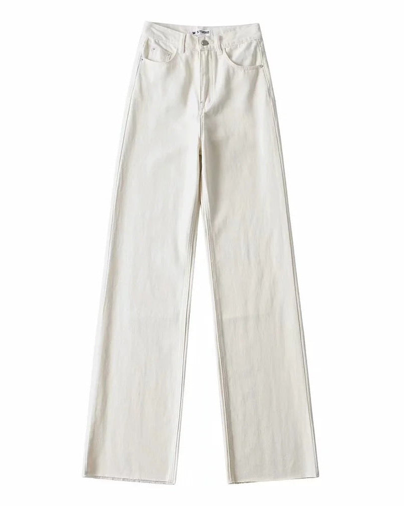 Casual denim bottoms for versatile styling