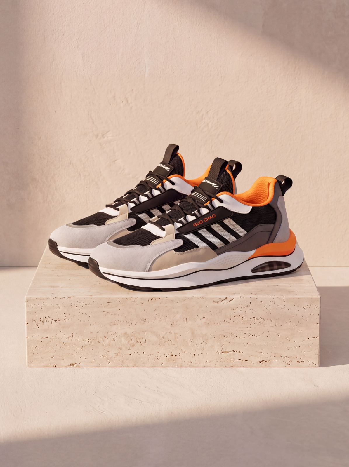 Men's low-top sport trainers