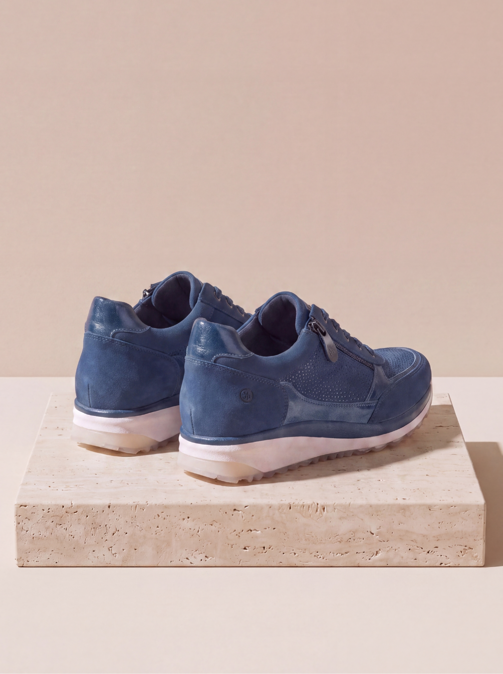 Lace-up sneakers with zip detail women