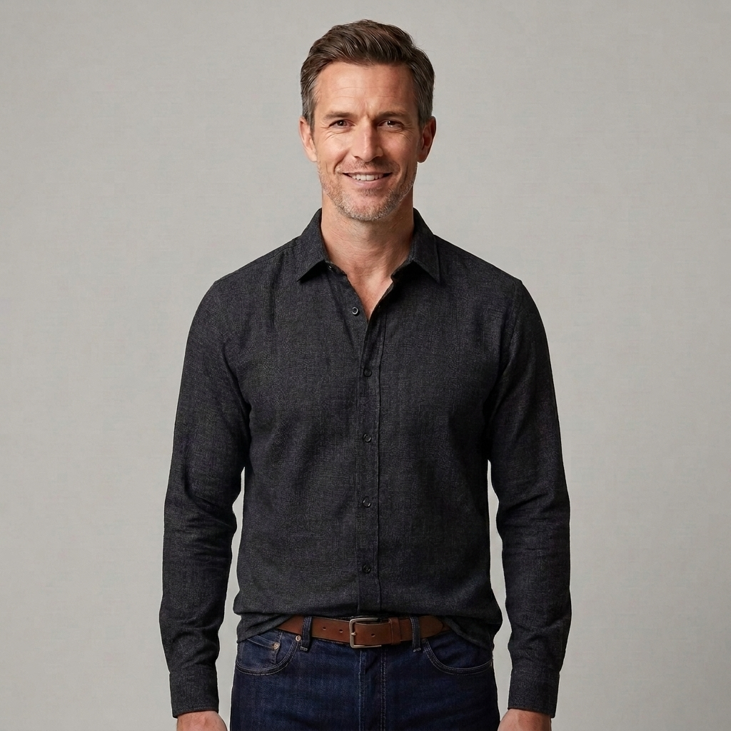 Classic collar detail on men's cotton shirt