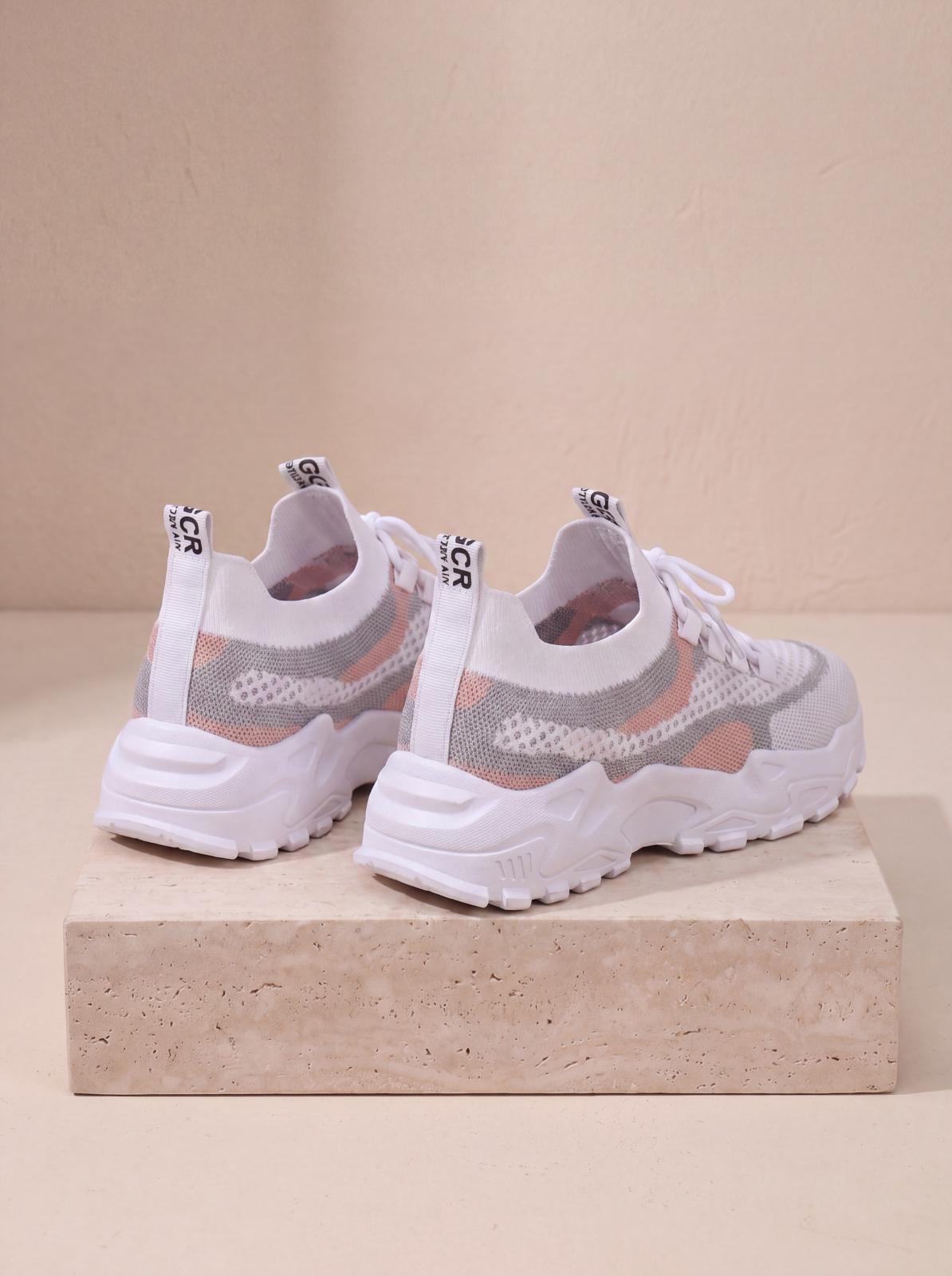 Casual thick sole sneakers women