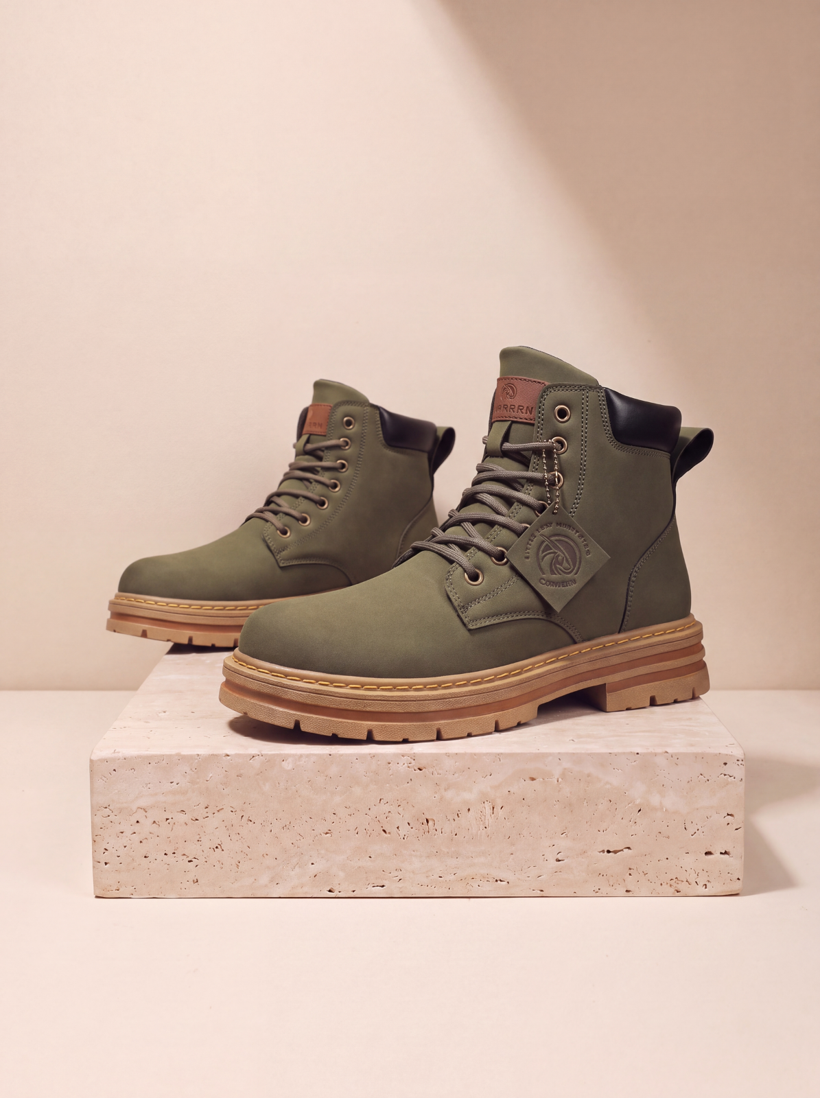 Lace-up footwear for men