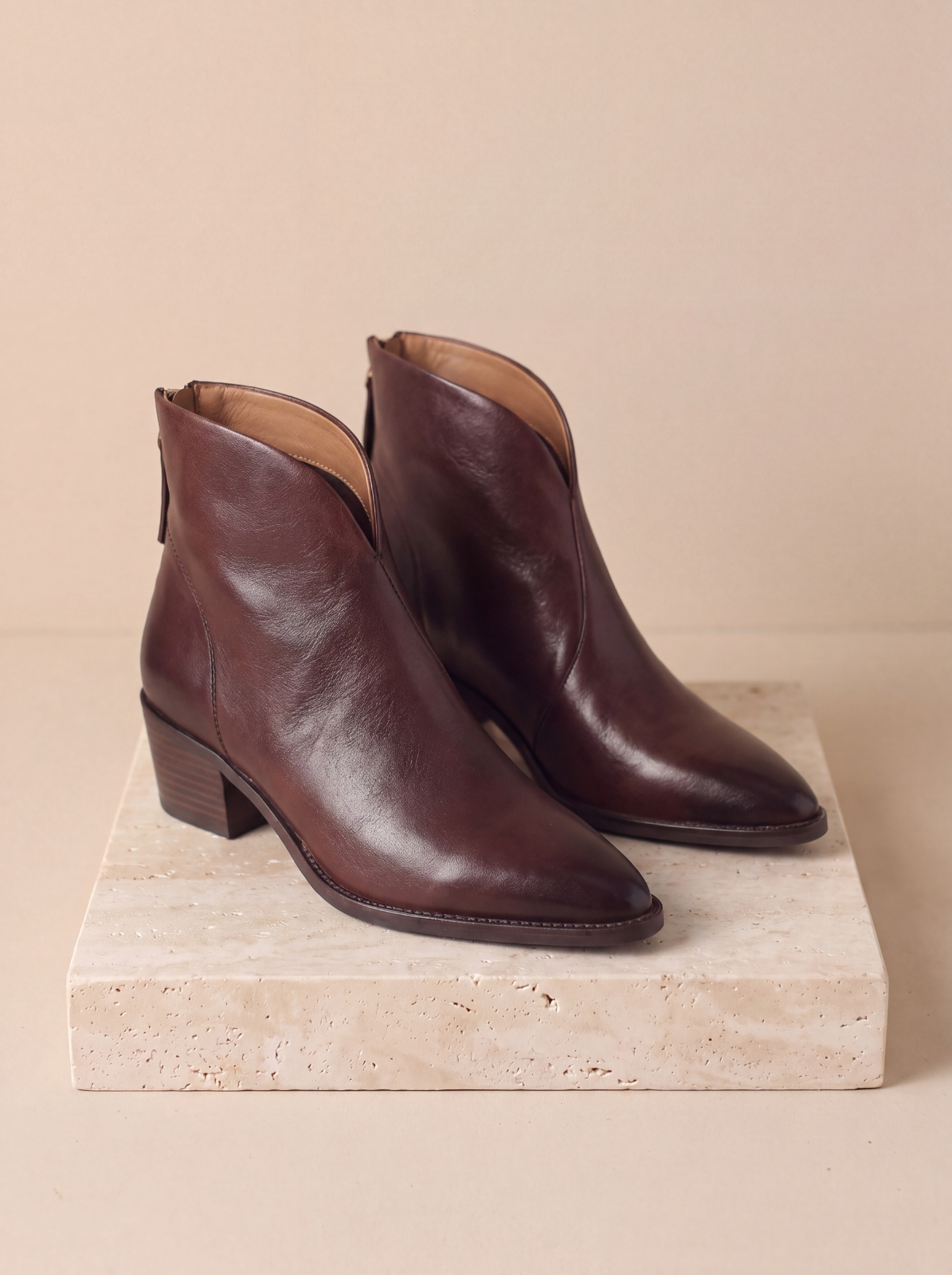 Women's block heel ankle boots