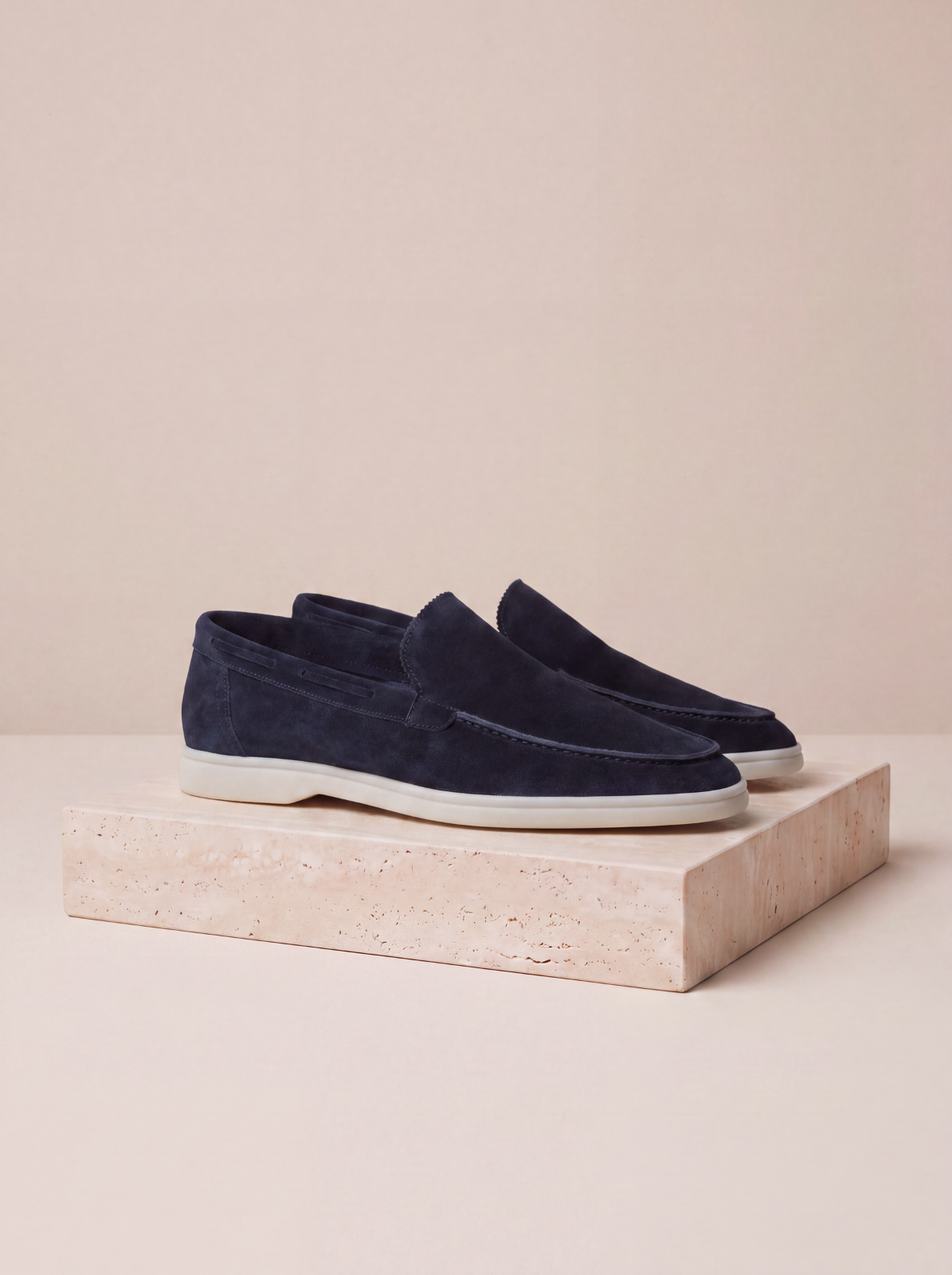 Men's slip-on footwear