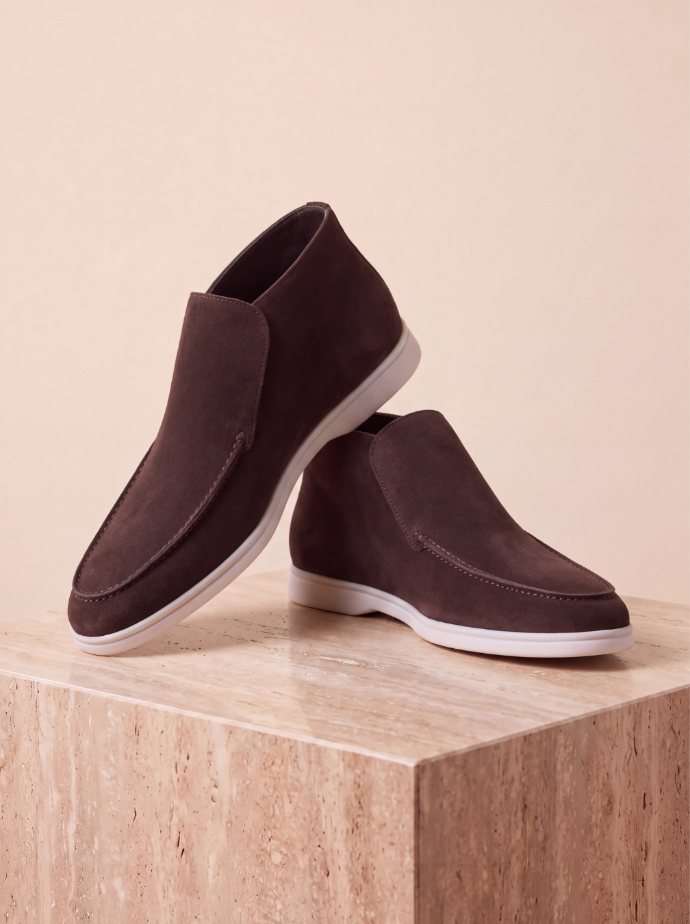Casual suede trainers men