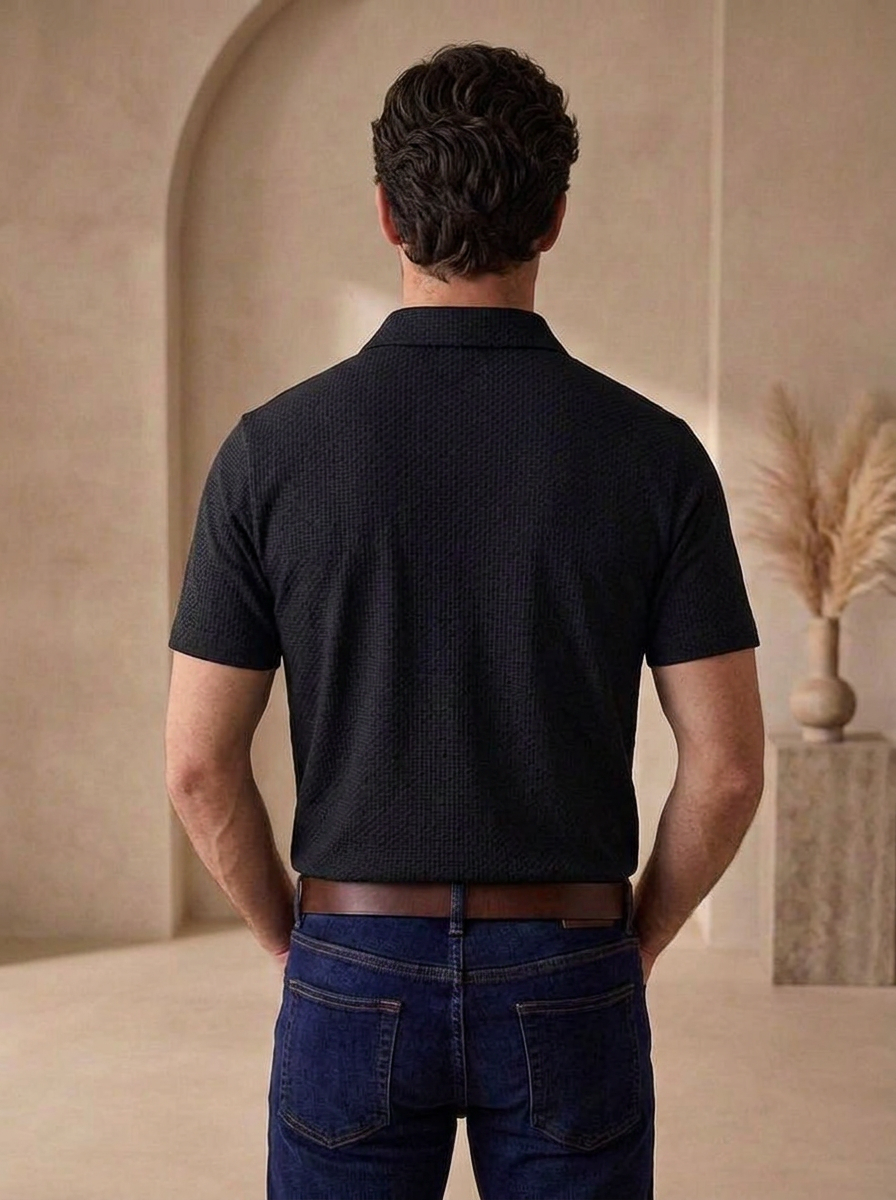 Cotton polo shirt with a classic collar