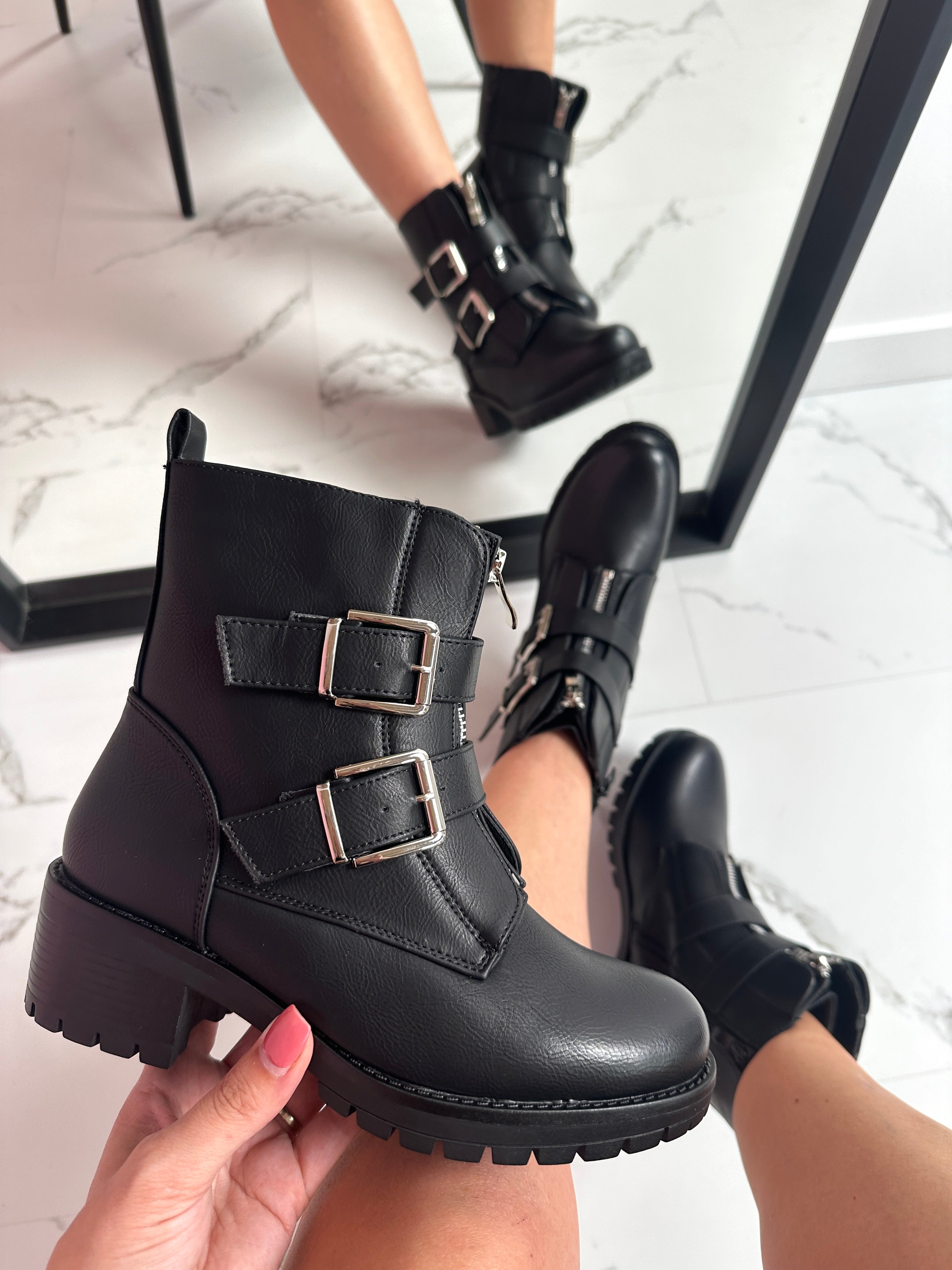Bottes Noires à Fermeture éclair Pour Femmes