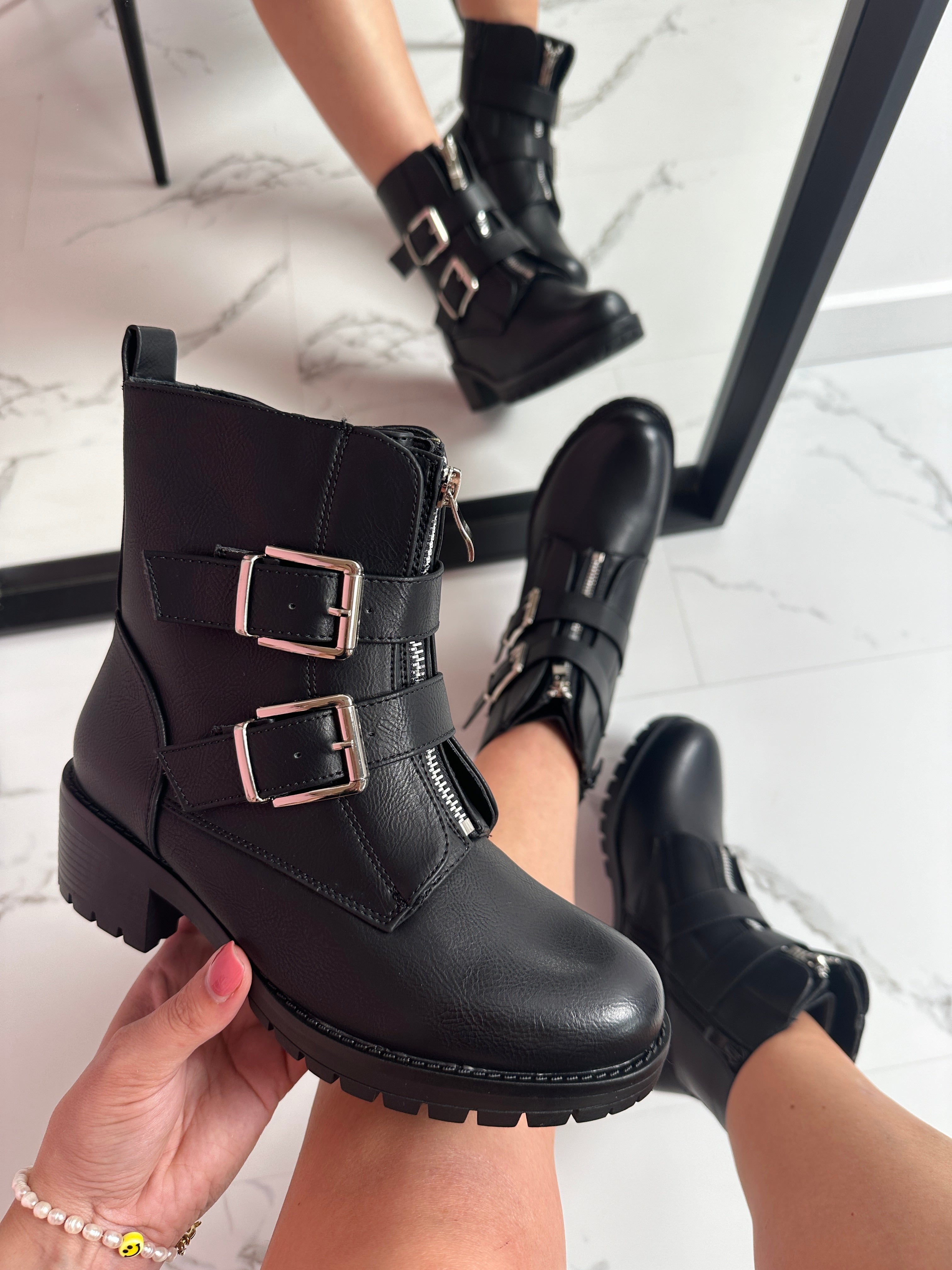 Bottes Noires à Fermeture éclair Pour Femmes