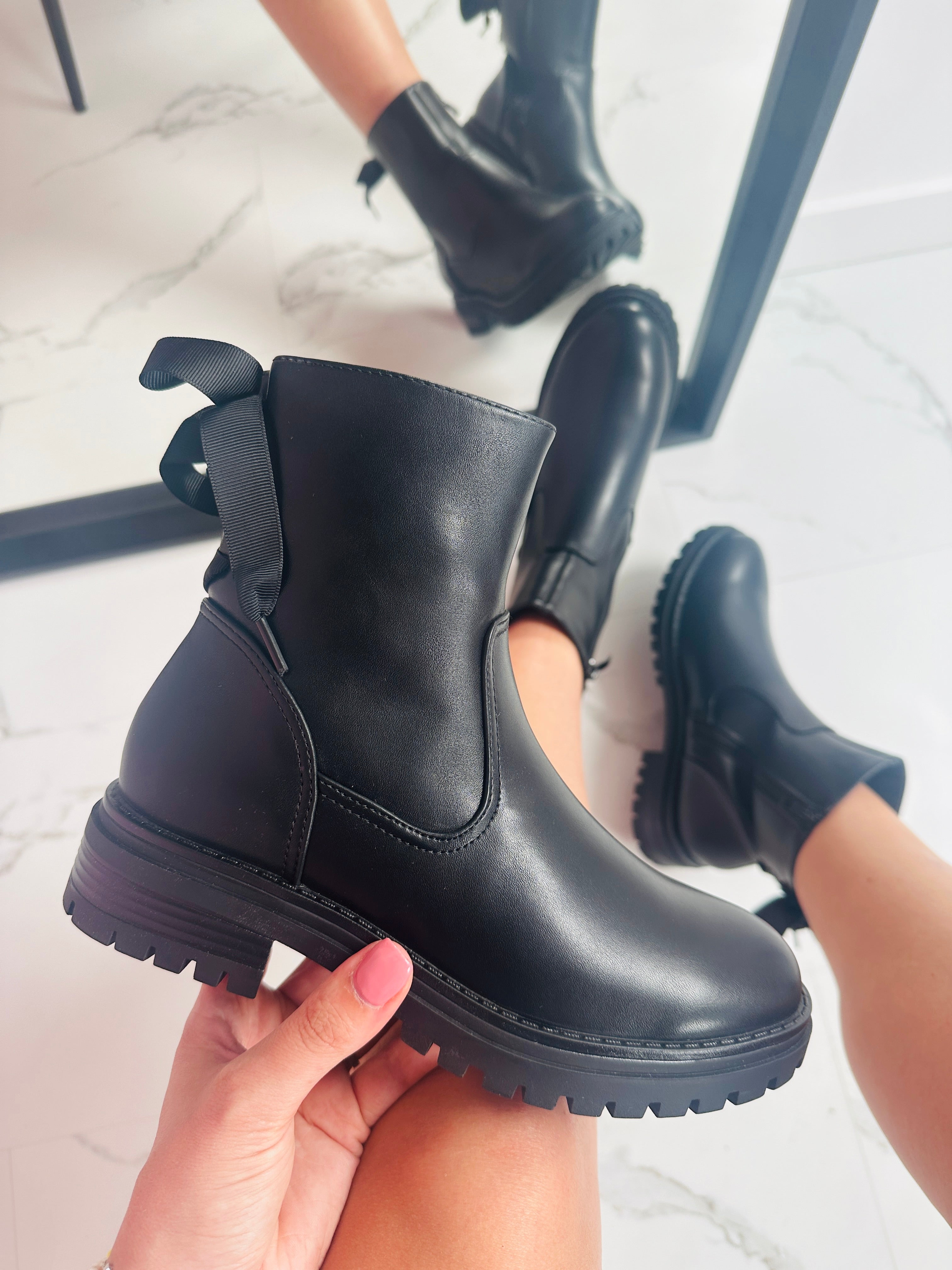 Bottes noires pour femmes