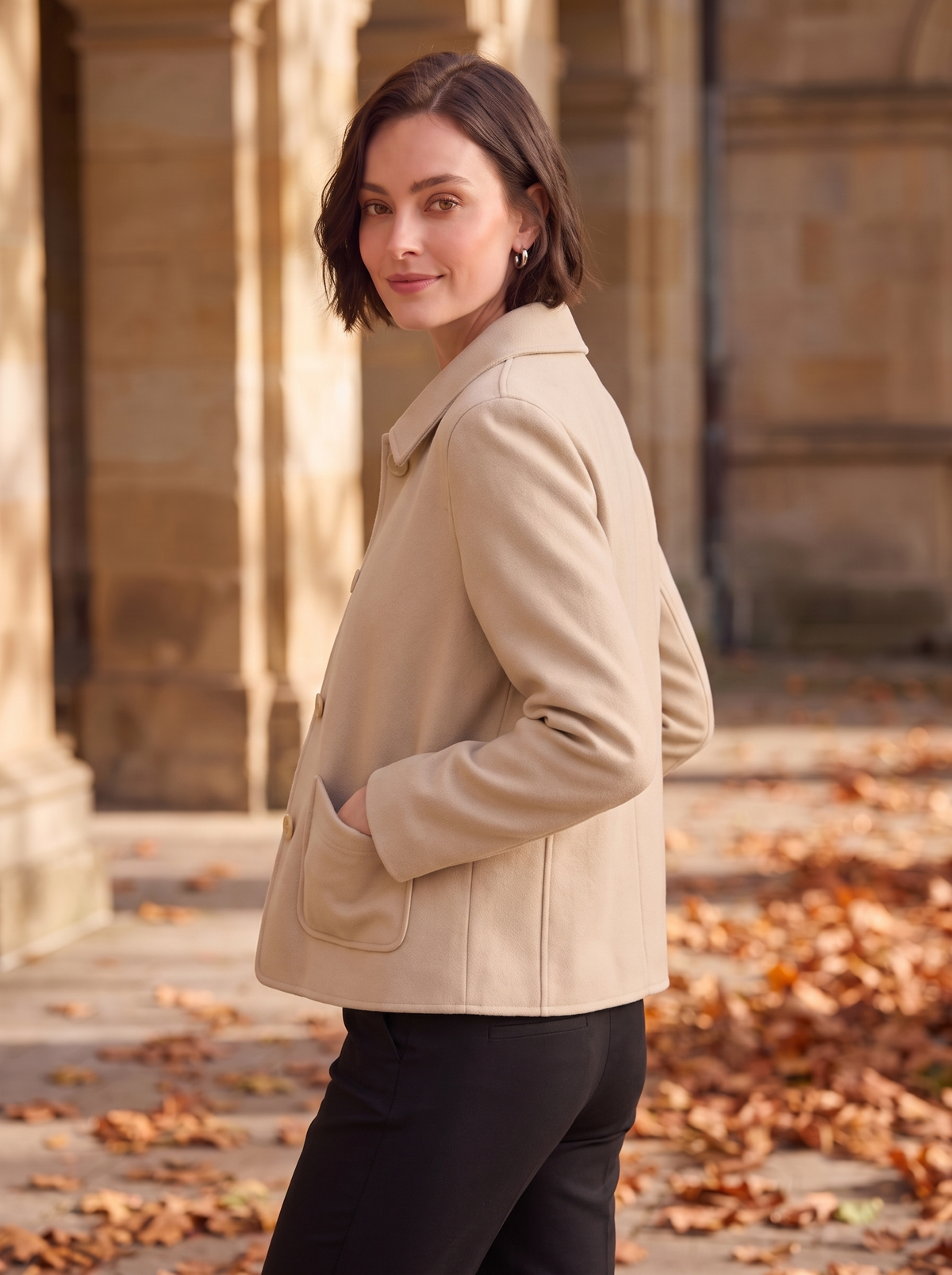 Wool Short Buttoned Coat Women