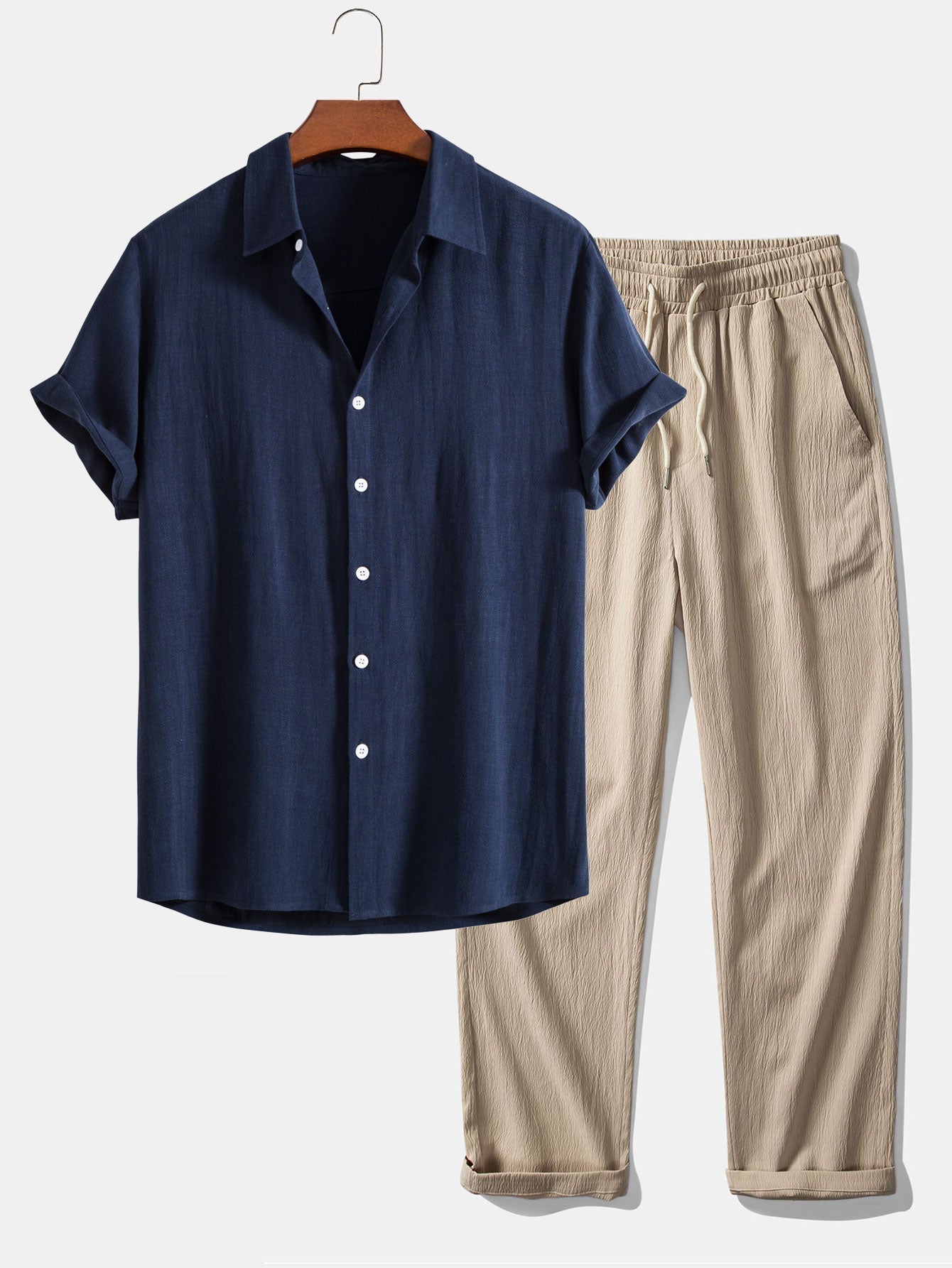 Men's summer outfit with a relaxed fit