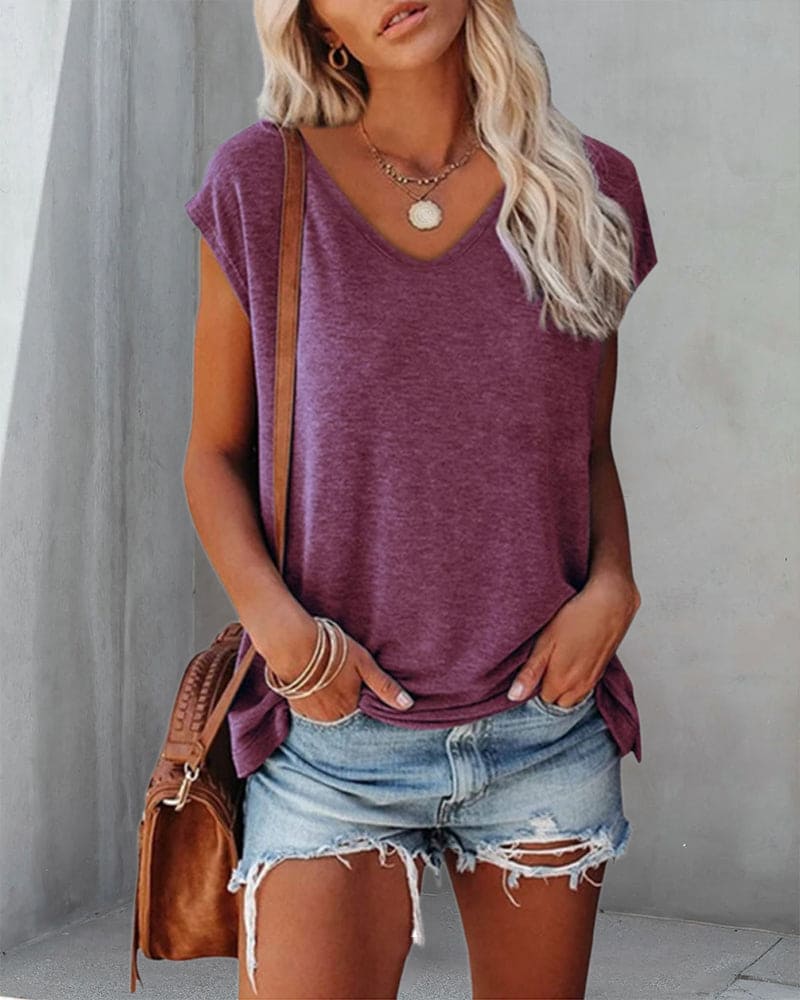 Women's loose fit cotton V-neck T-shirt in bordeaux, short sleeves, regular length