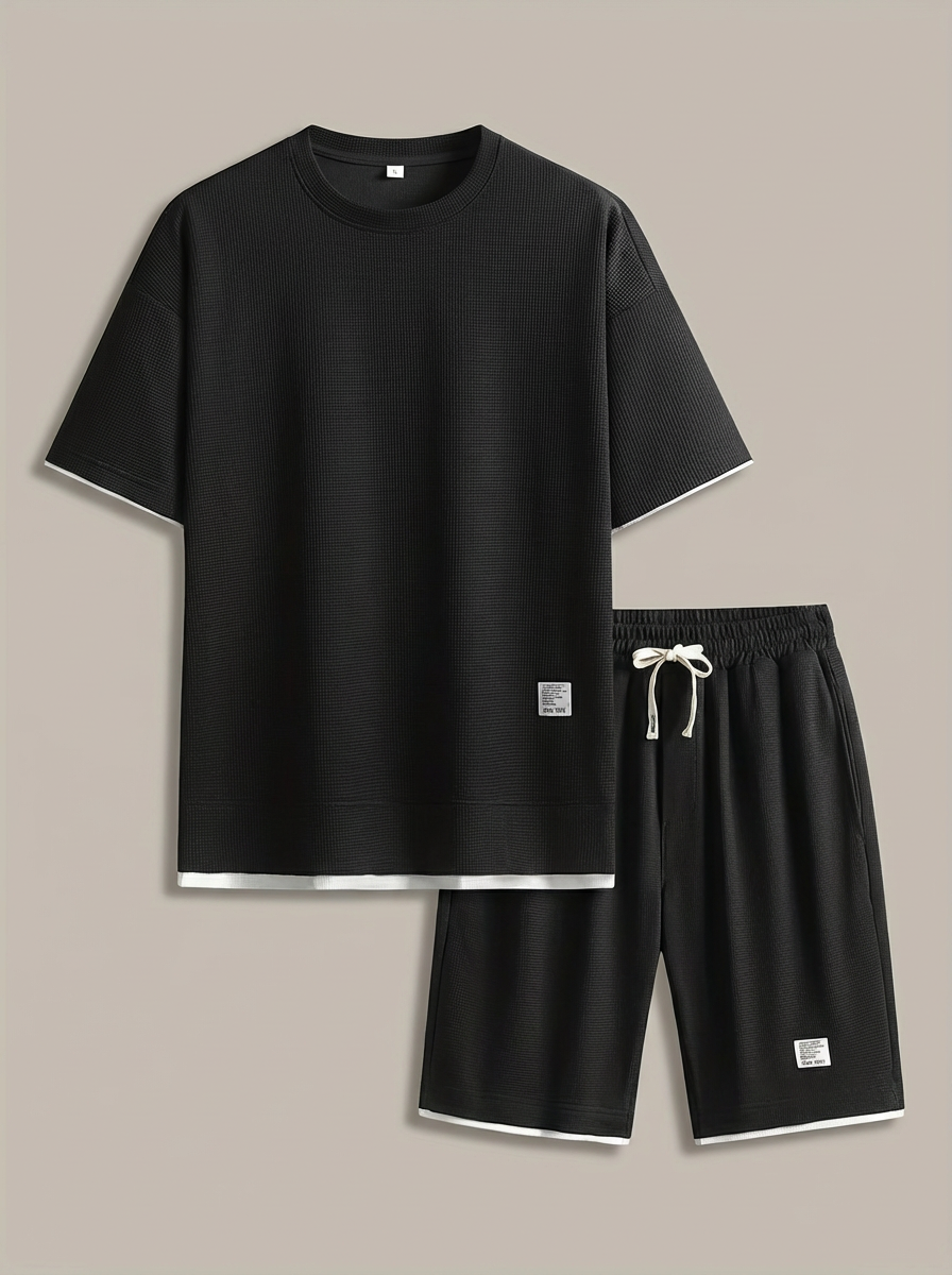 Men's slim fit short-sleeve T-shirt and shorts set in black for casual summer wear