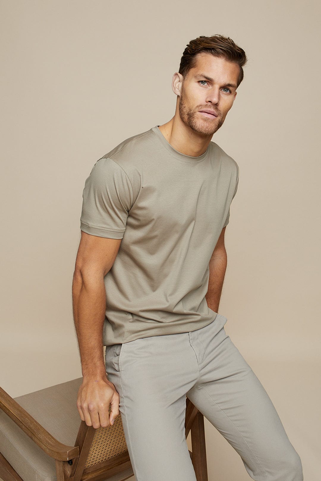 Crew neck short sleeve T shirt with a regular fit