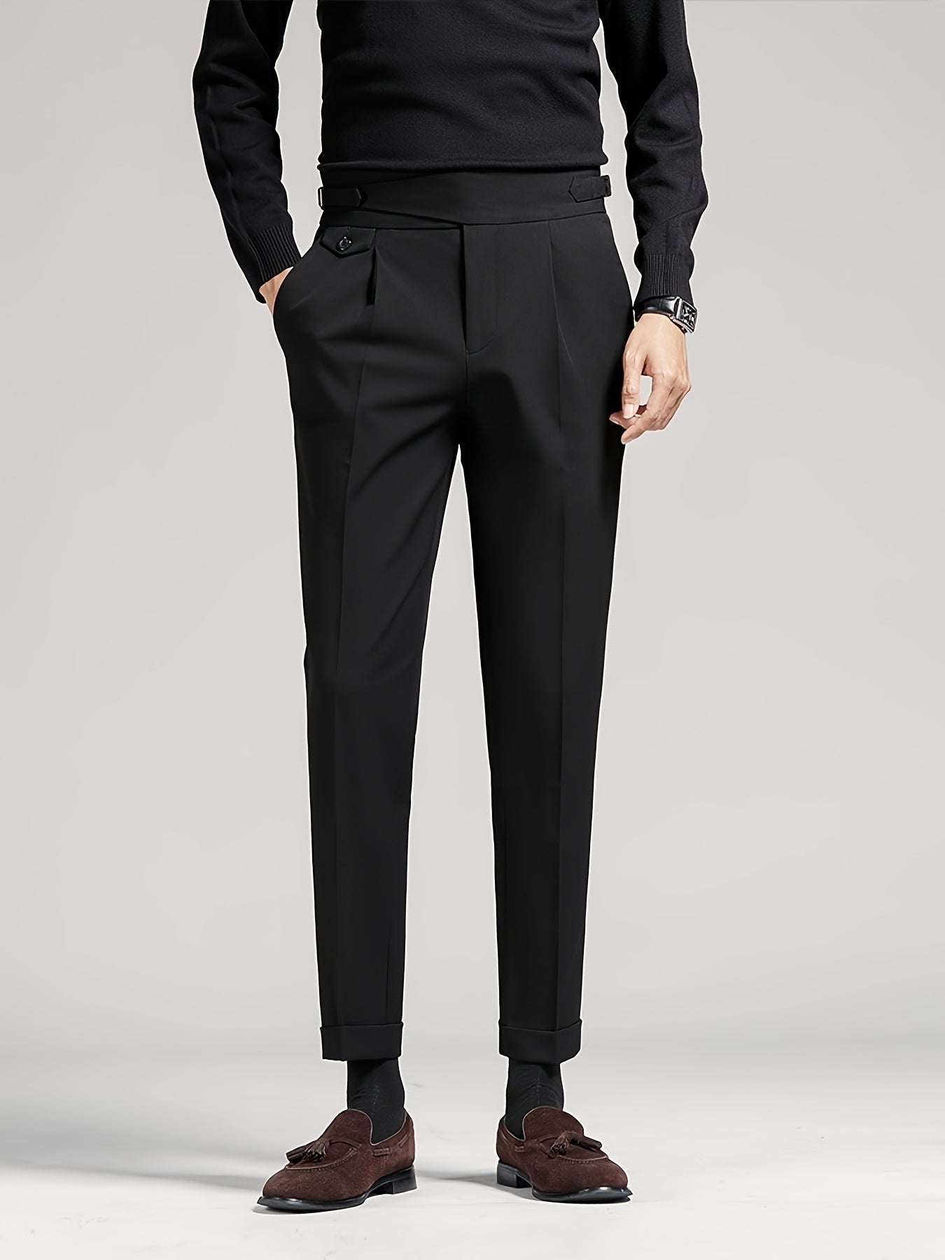 Everyday cotton trousers for versatile styling