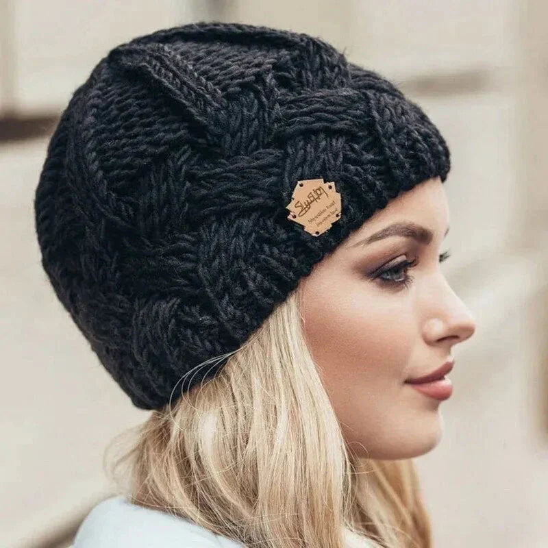 Bonnet Tricoté Torsadé Femme