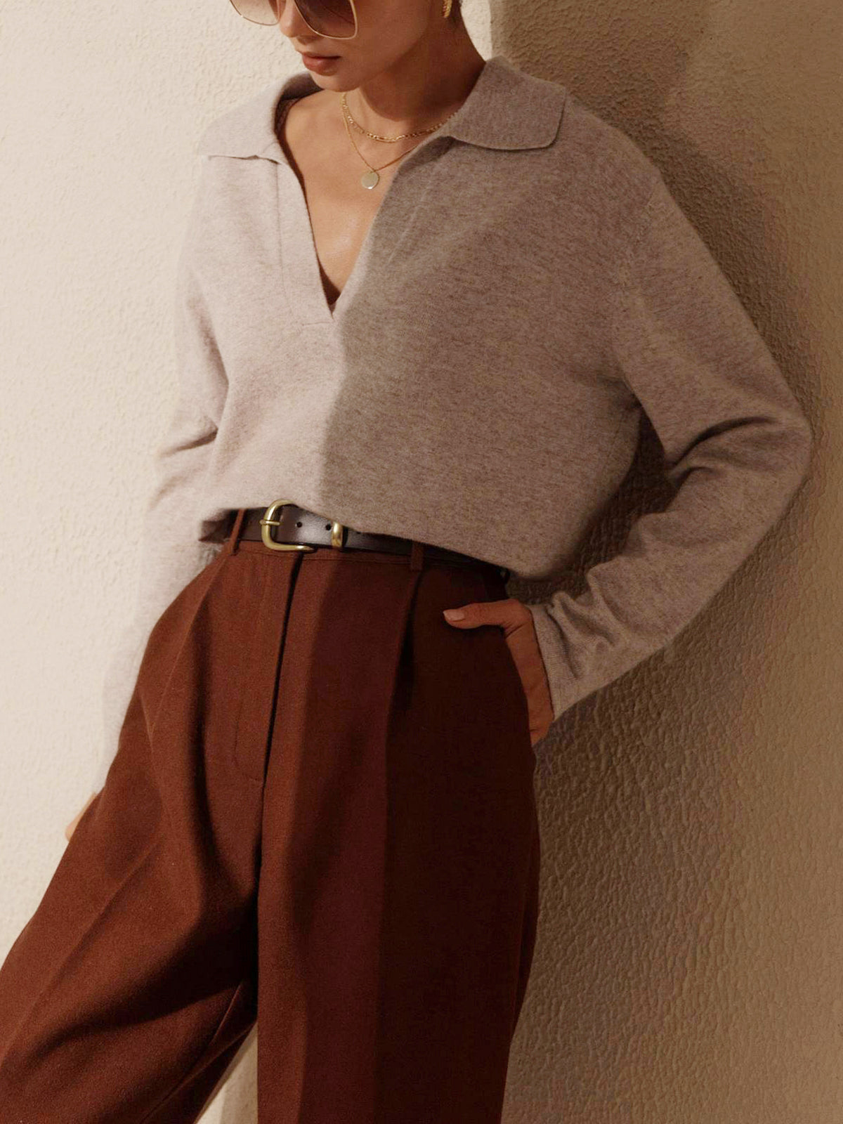 Women's viscose fibre knit top with collared neckline
