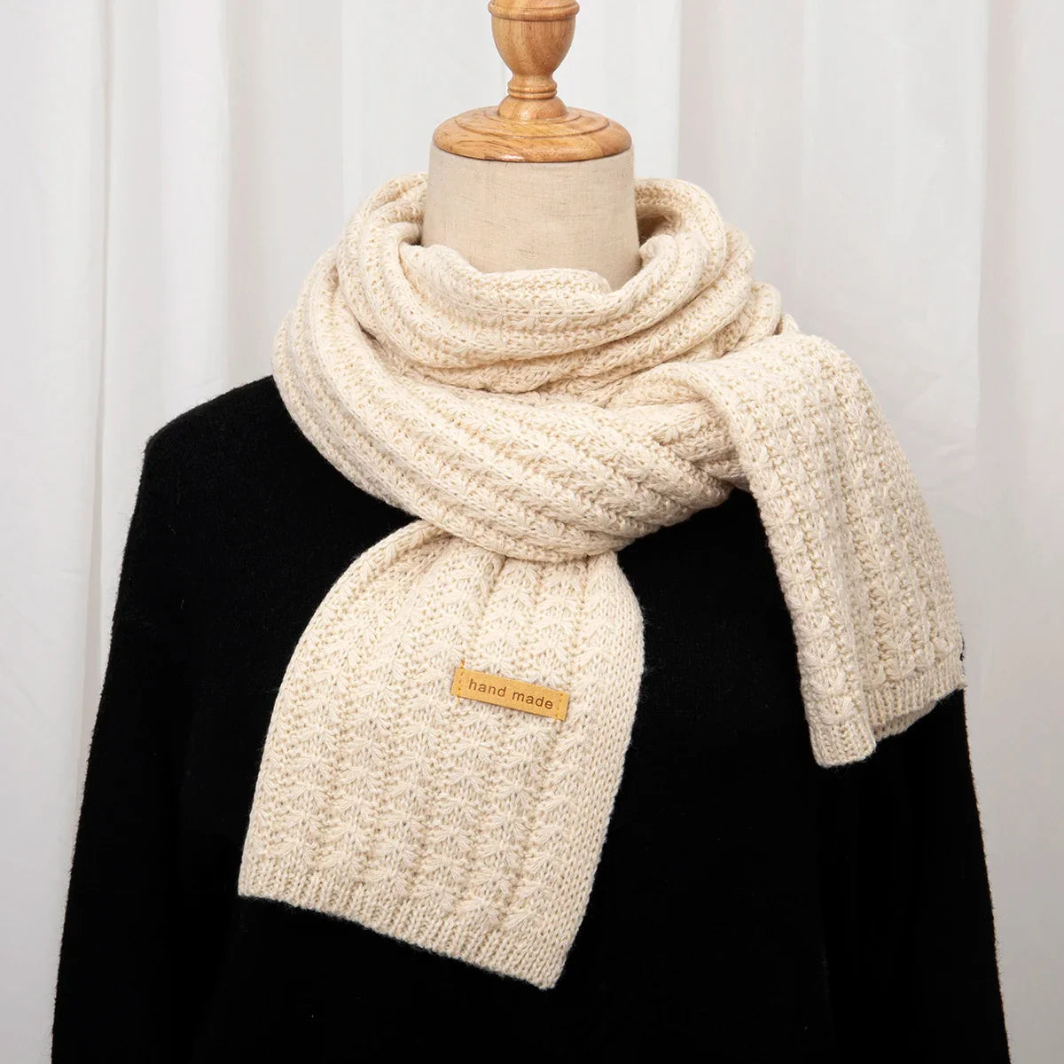Ribbed knit scarf close-up texture casual fit women
