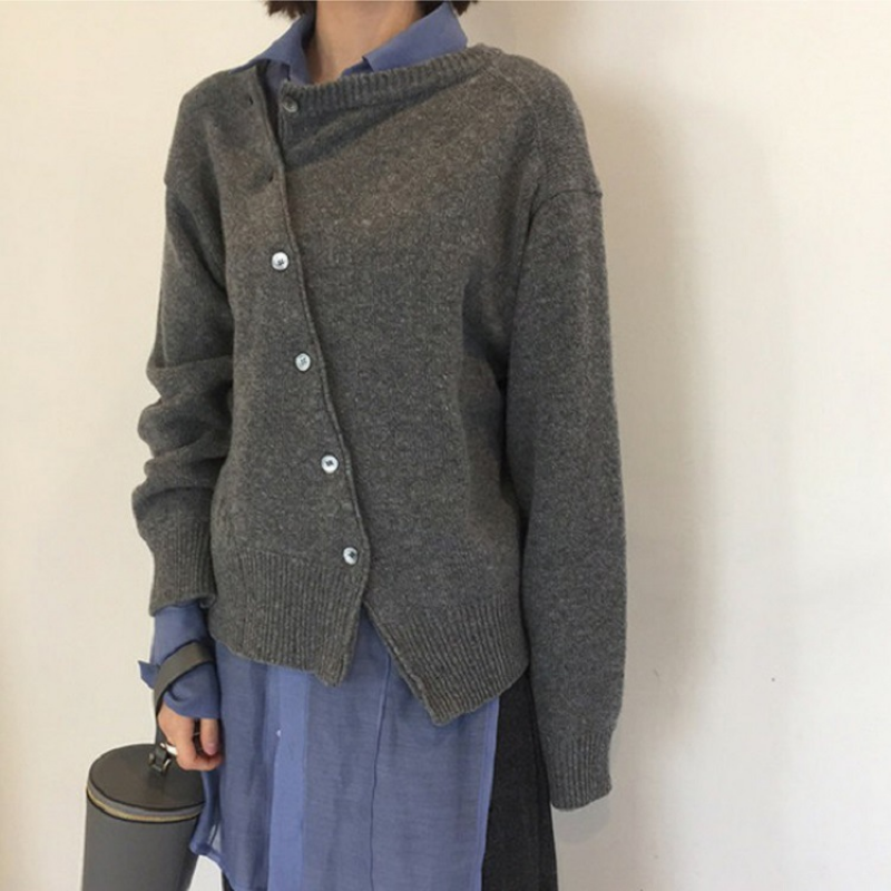 Pull Asymétrique à Boutons Femme